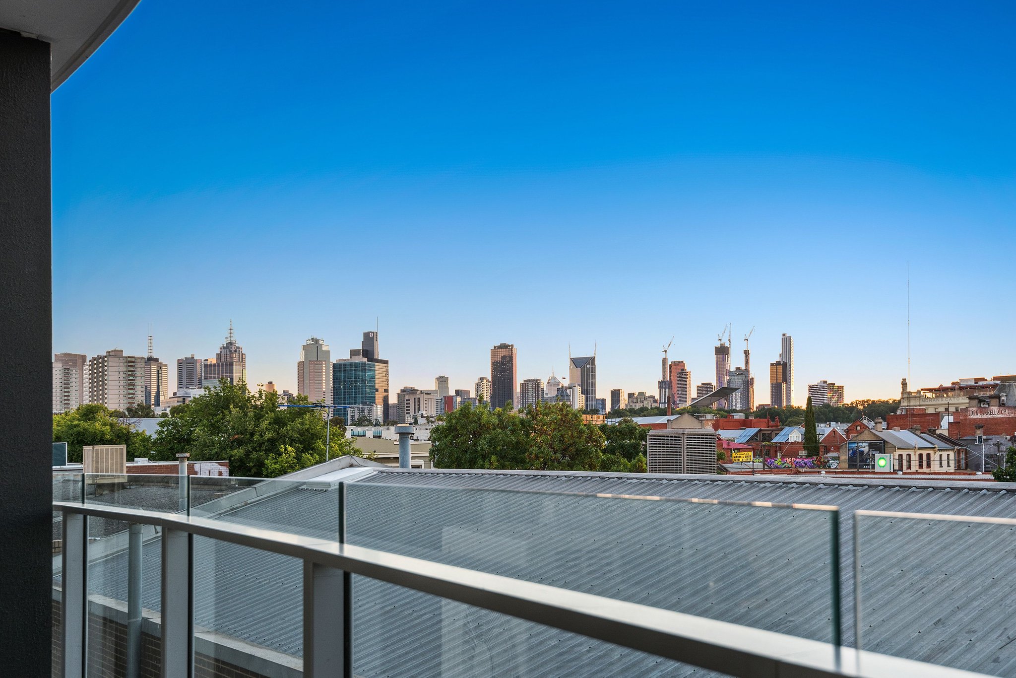 Two_Bed_Deluxe_Apartment_with_View_S