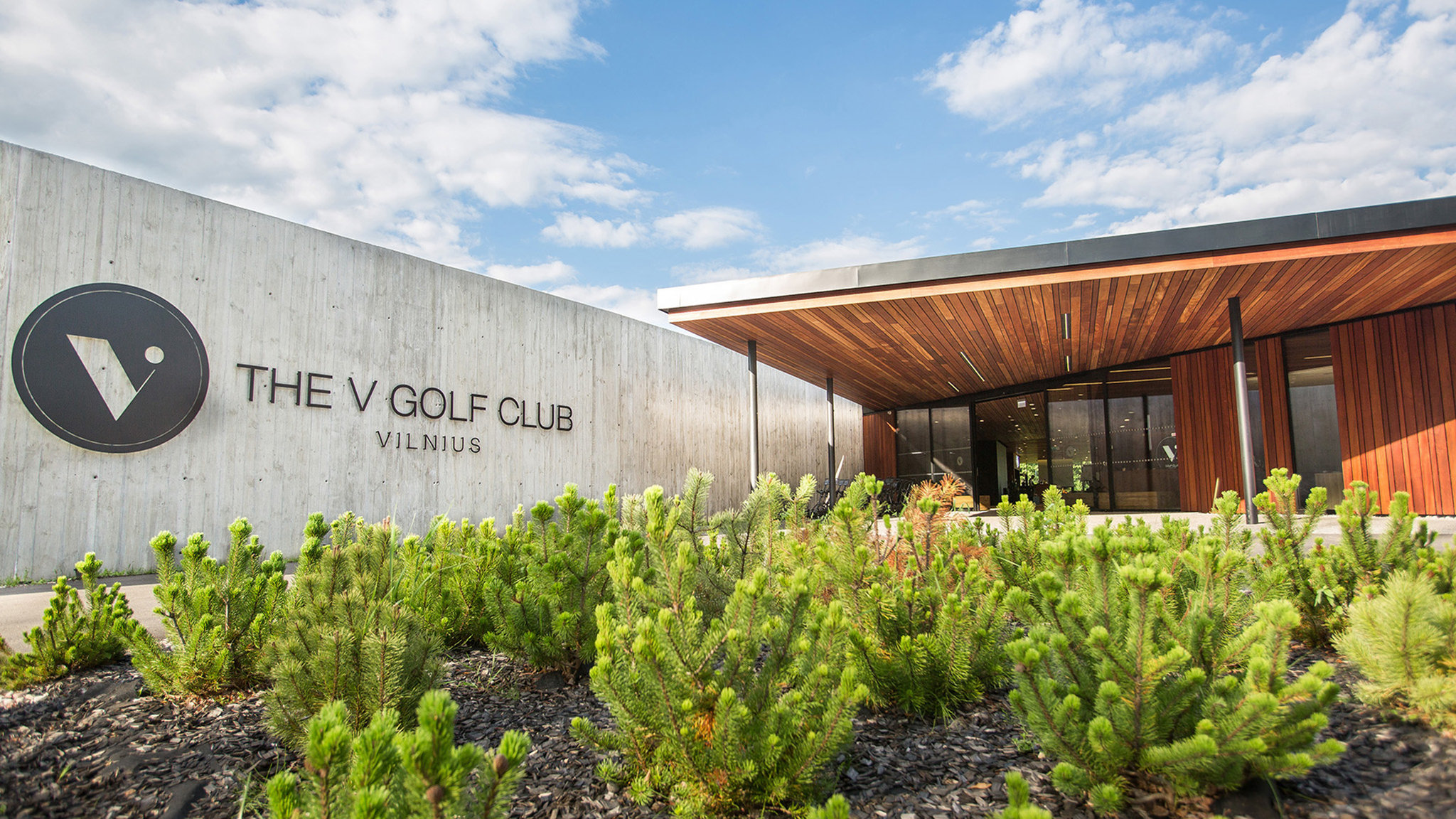 The_V_Golf_Clubhouse_S