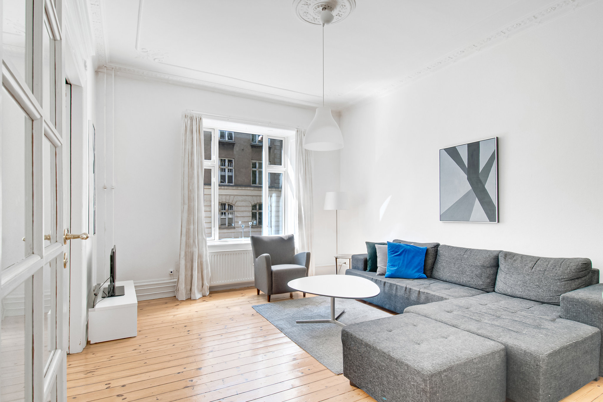 19495_livingroom-three-room-apartment-indre-osterbro-roth_S