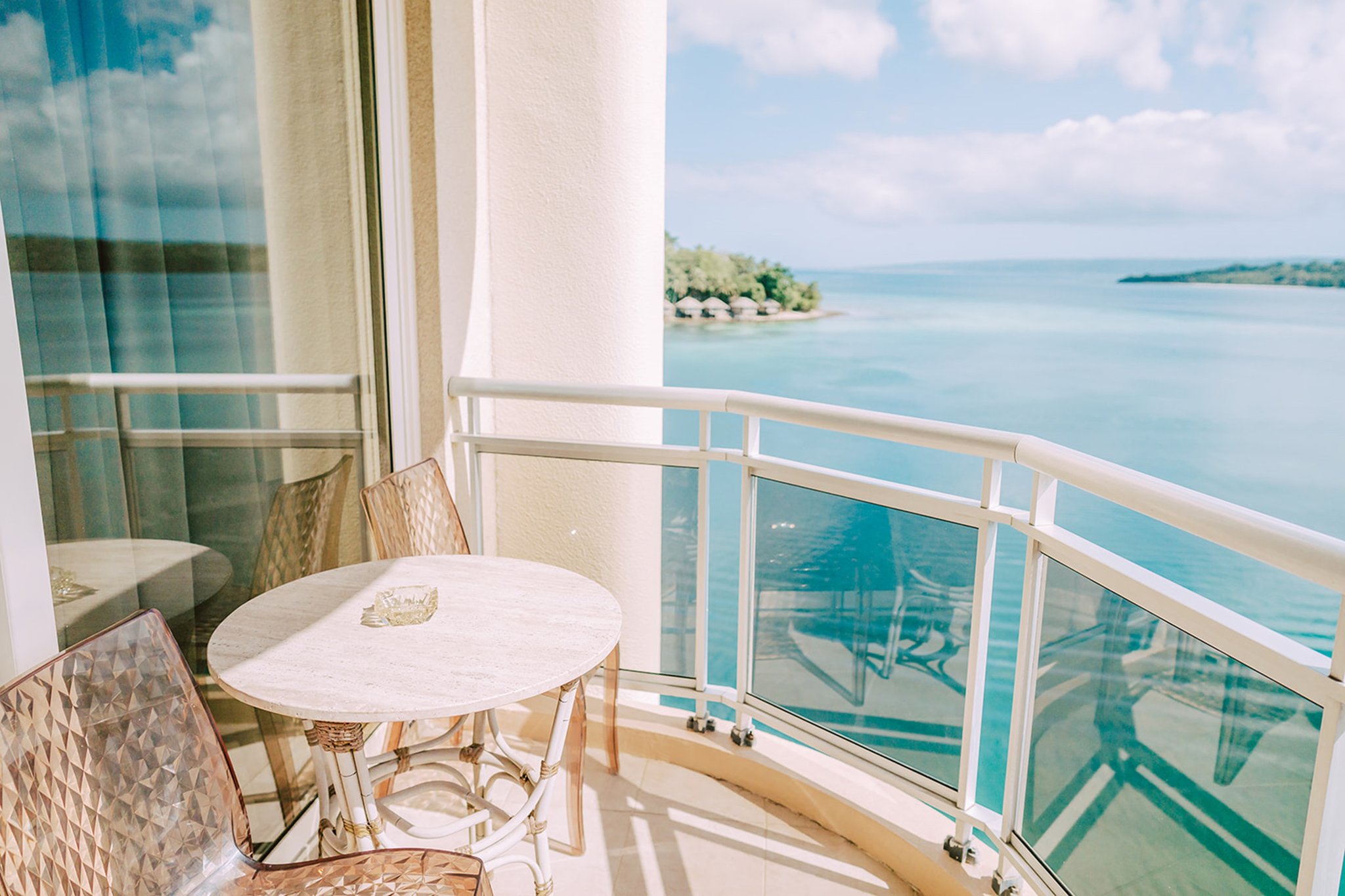 Harbour_View_Room_Balcony_S