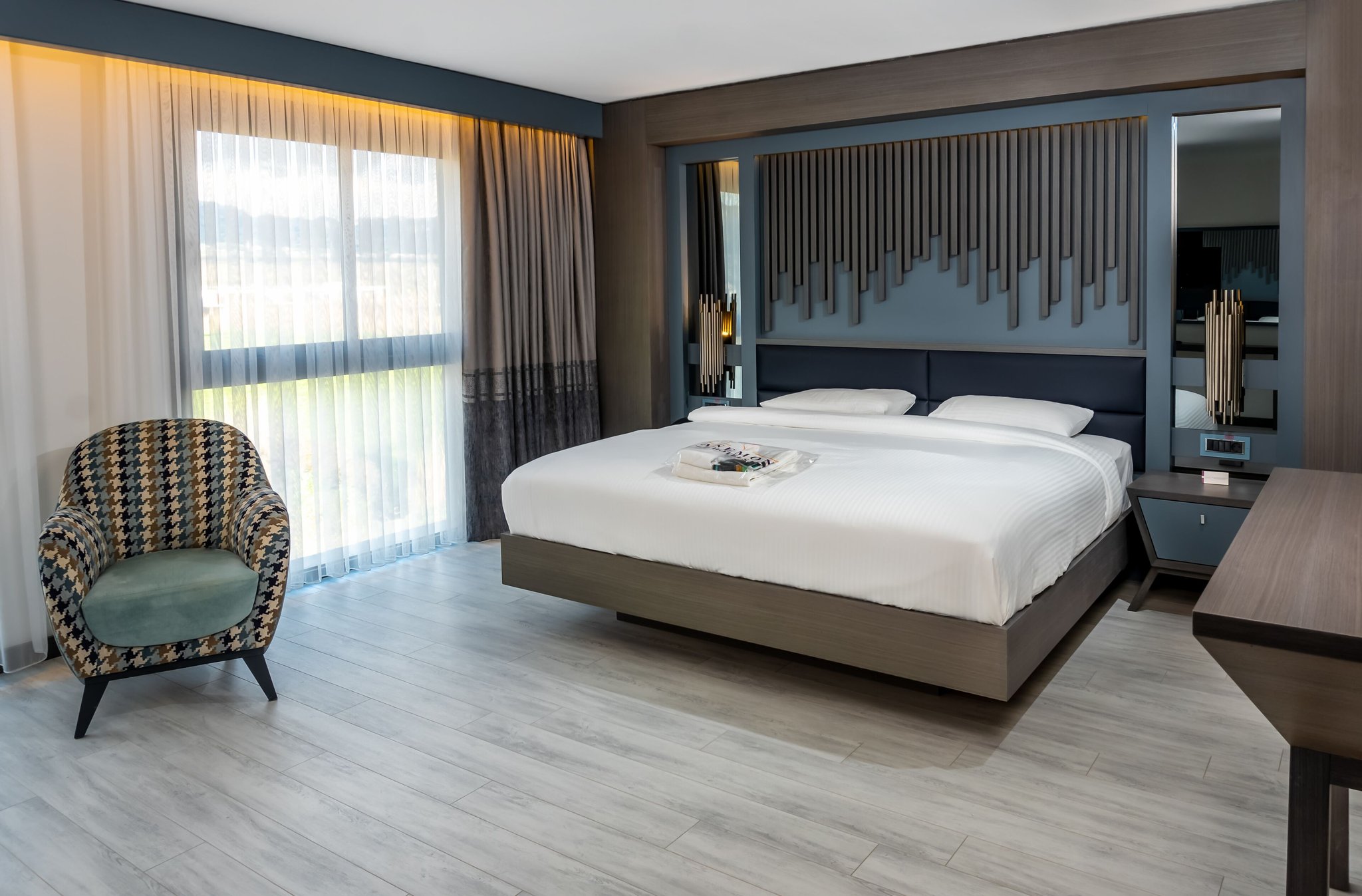 Executive_Suite_S