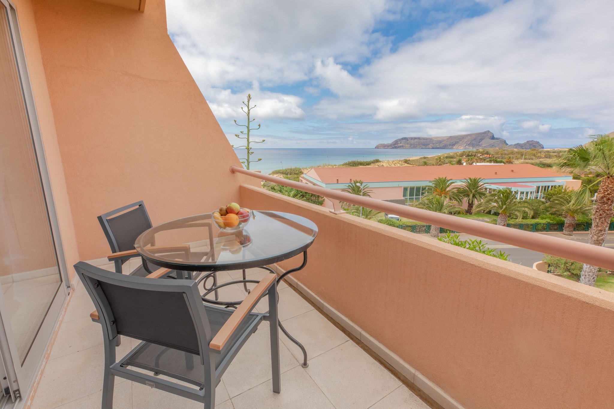 Two_Bed_Apartment_Sea_View_Balcony_S