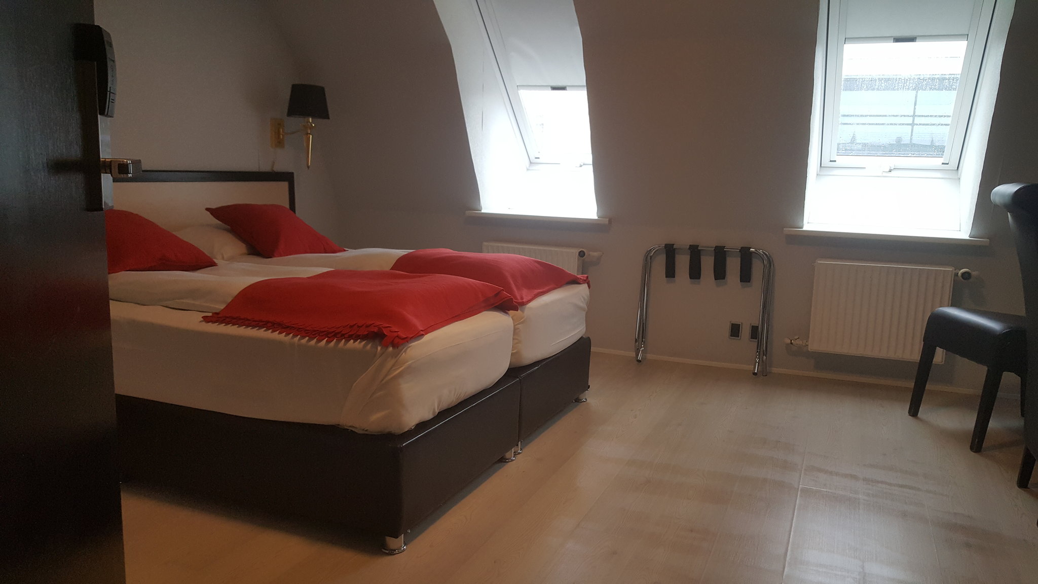 17374_economy-double-room-prinsen-hotel-aalborg-by-first-_S