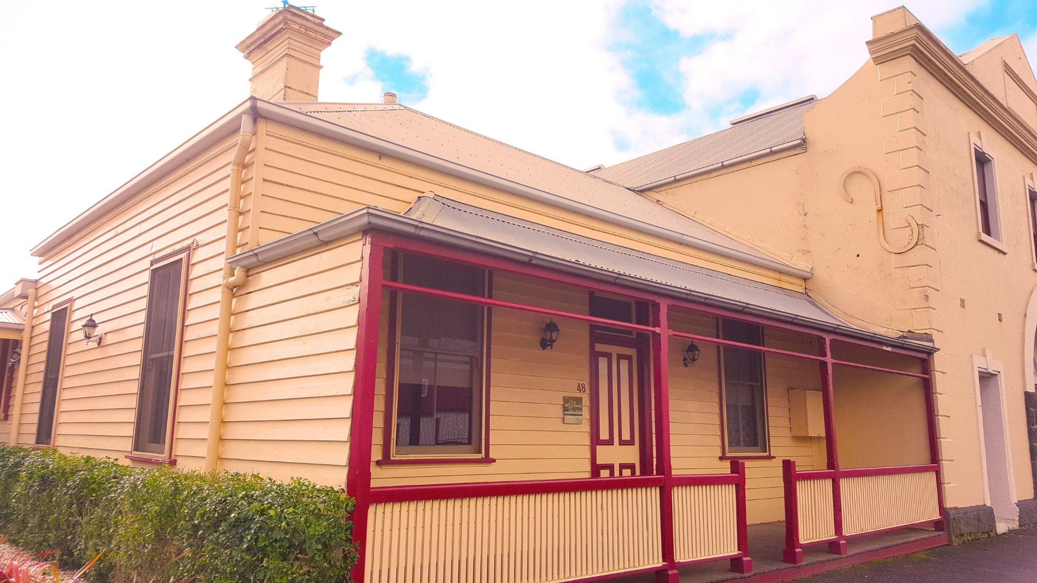 Drill_Hall_Cottage_Exterior_S