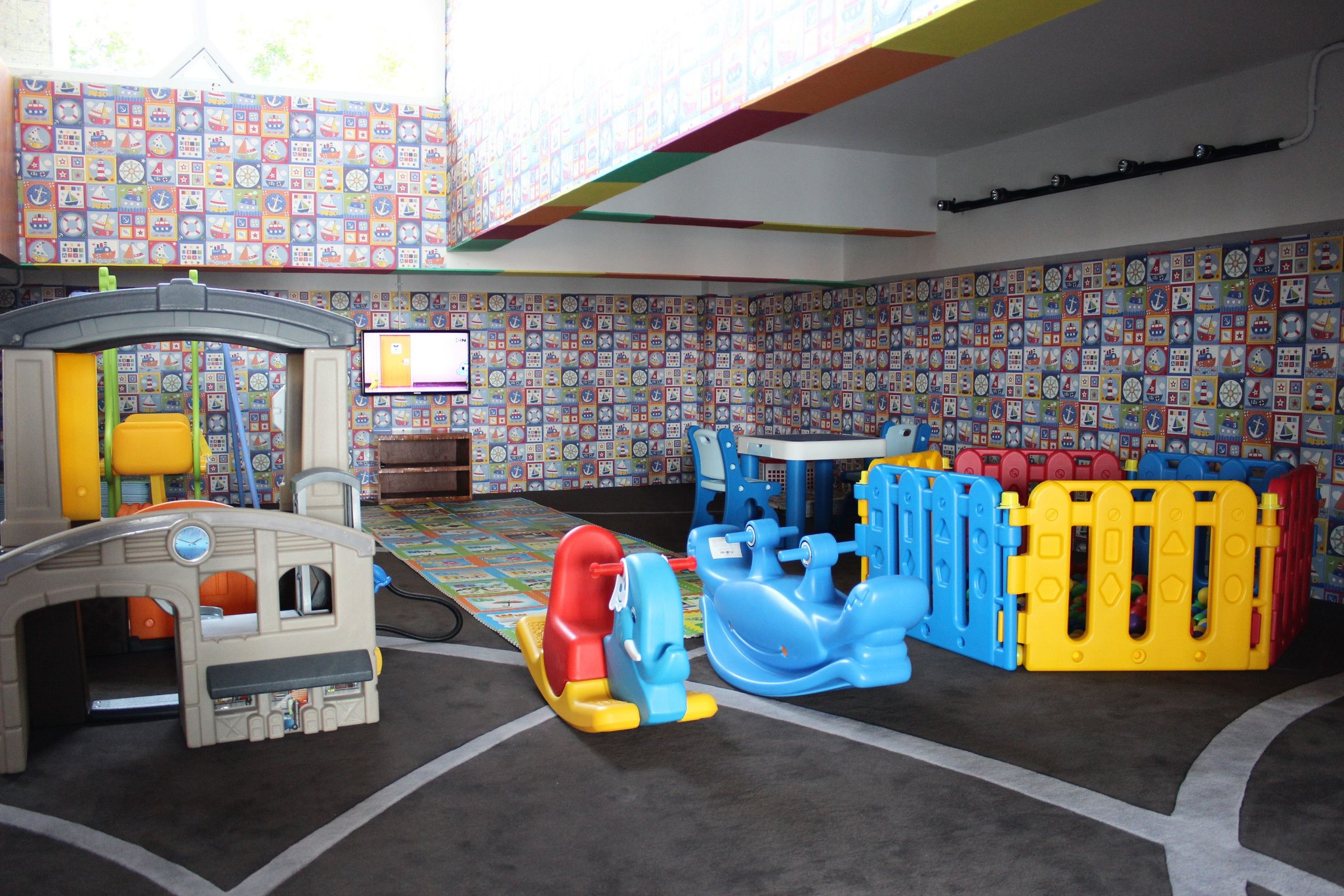 Children_Indoor_Playground_S