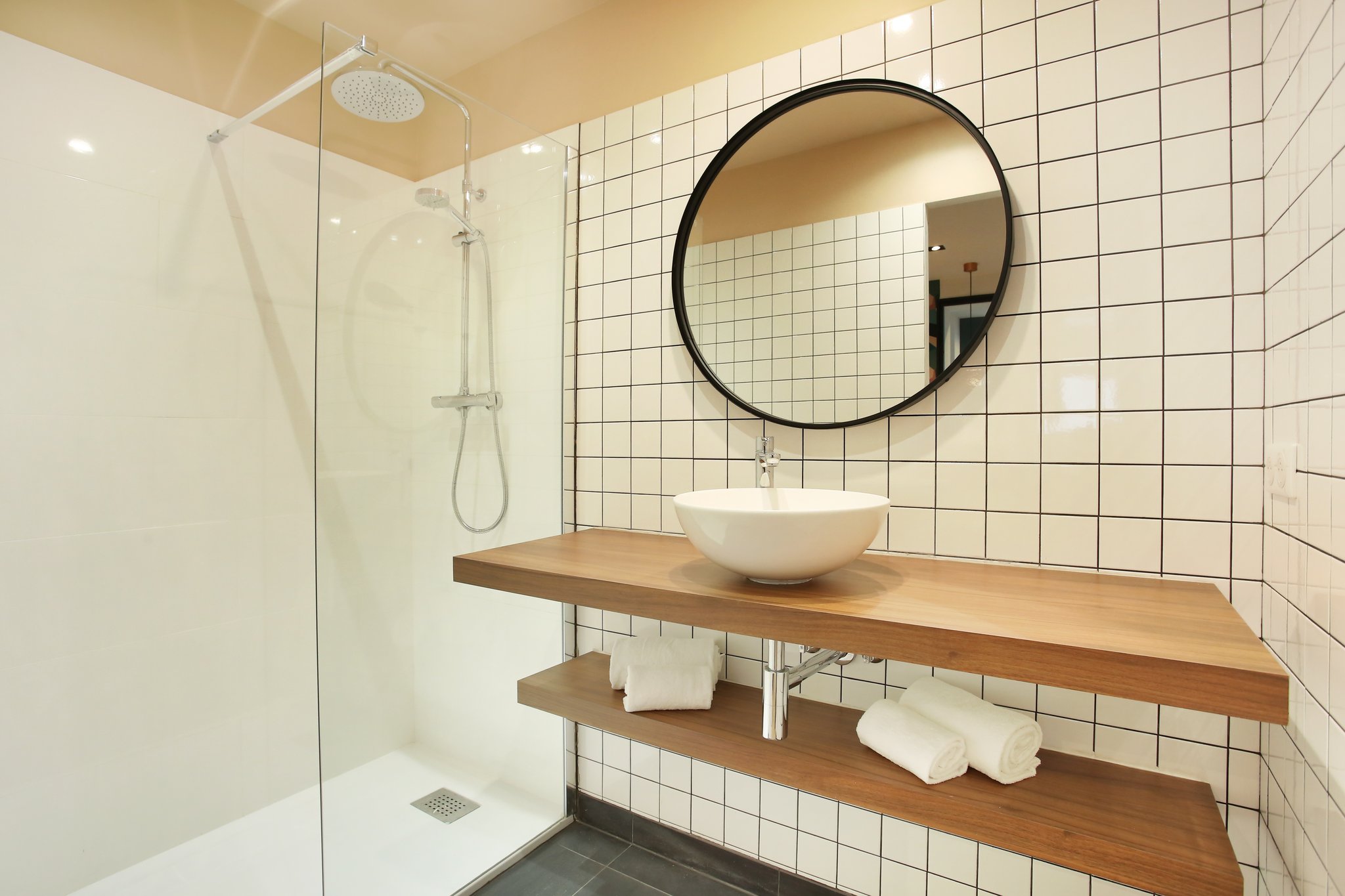 One-Bedroom_Apartment_Essential_Two_Persons_Bathroom_S