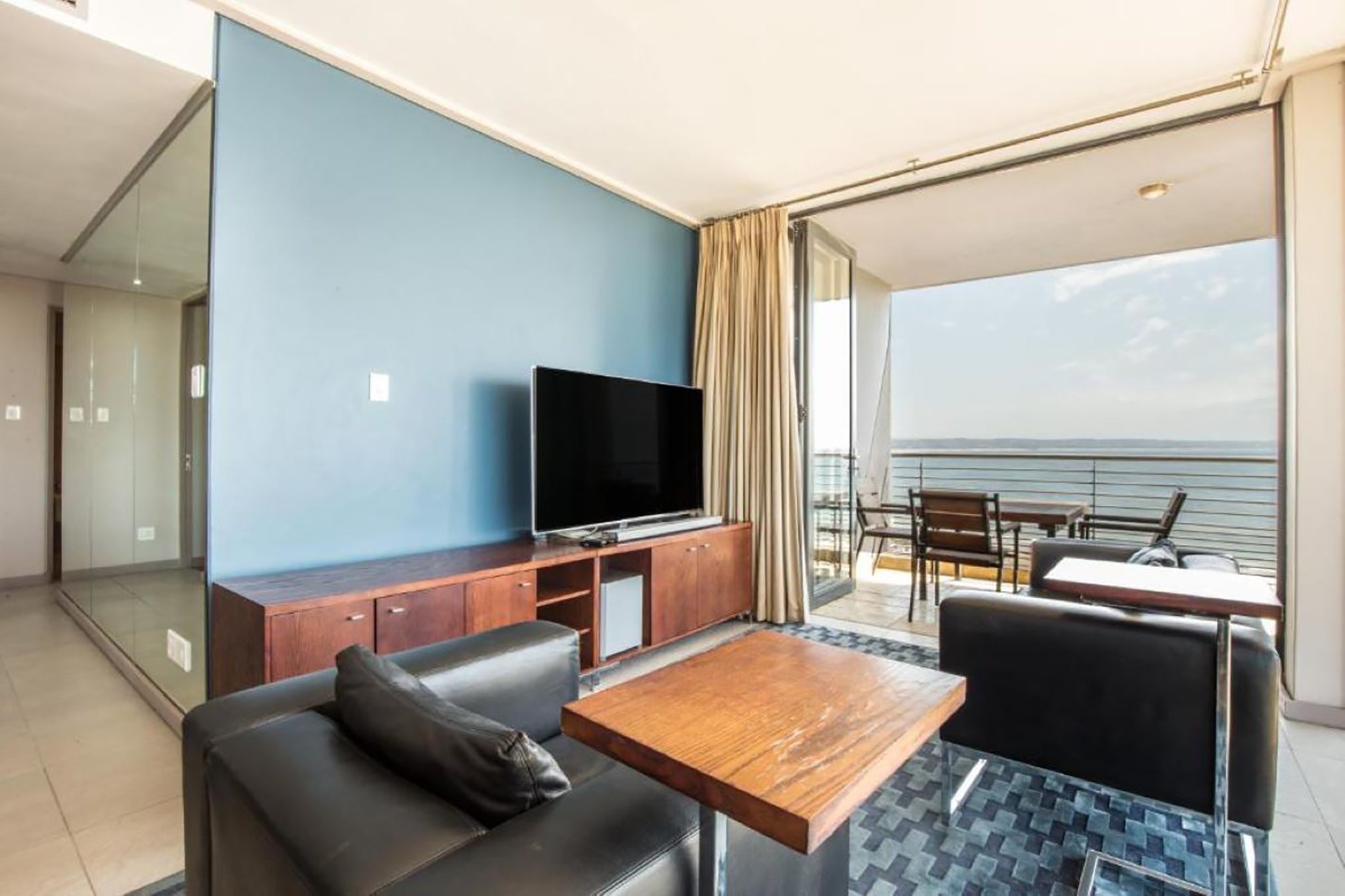 Premium_Seaview_Three_bedroom_with_Balcony5_S