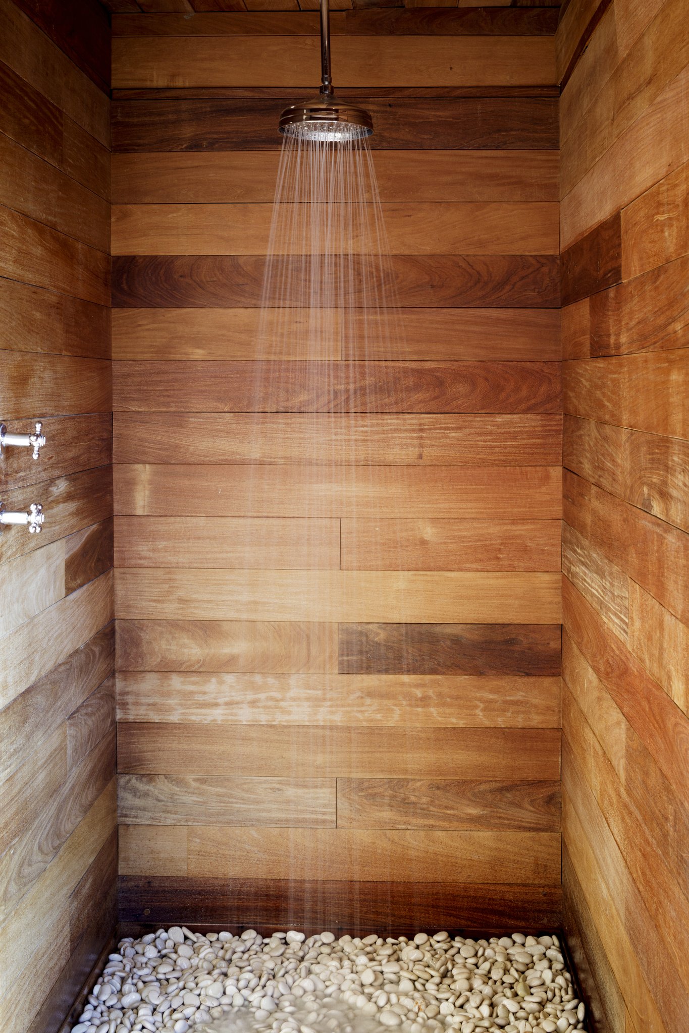 The_Spa_Suite_Spa_Rain_Shower_S