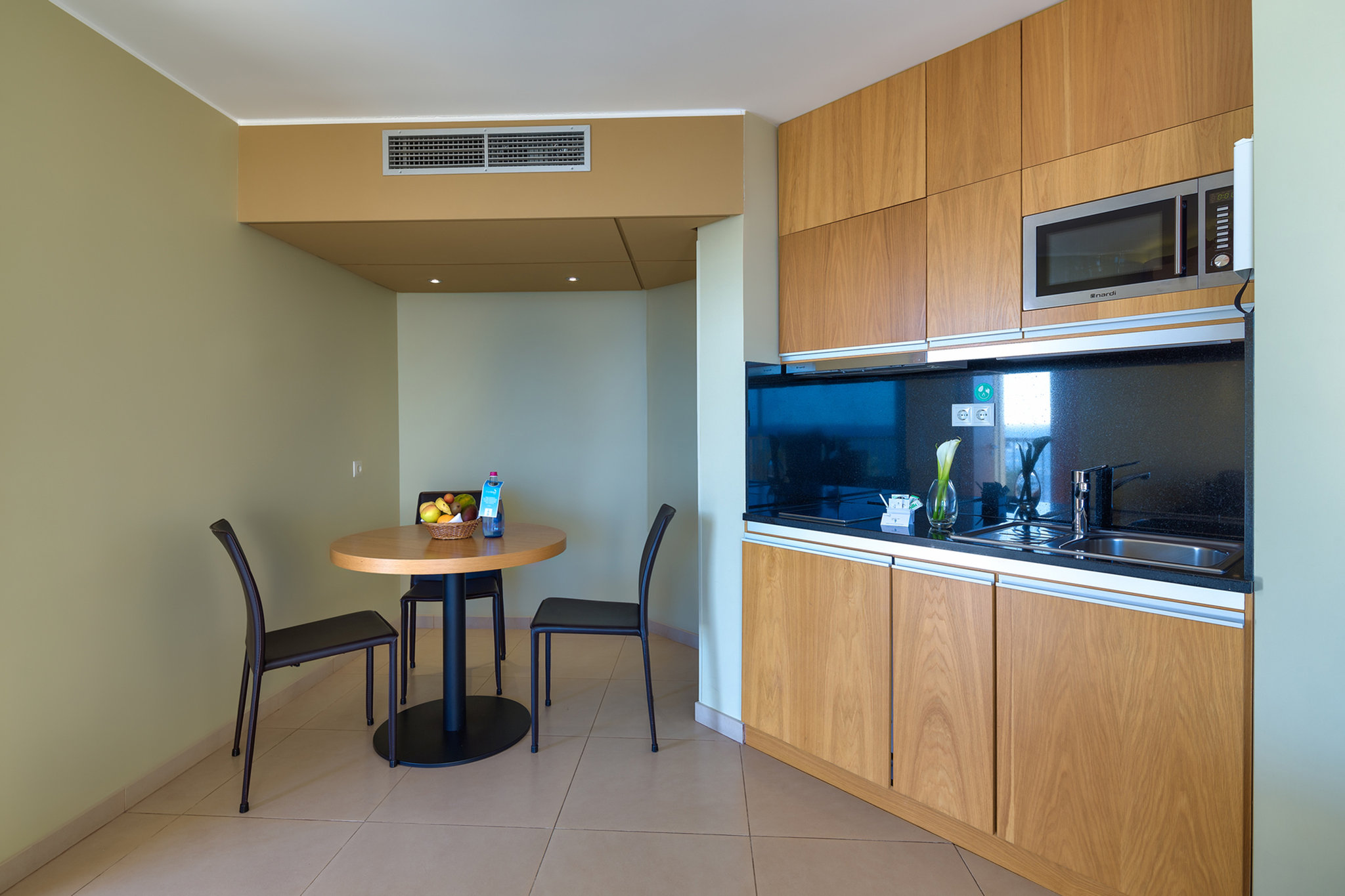 Suite_Kitchen_S