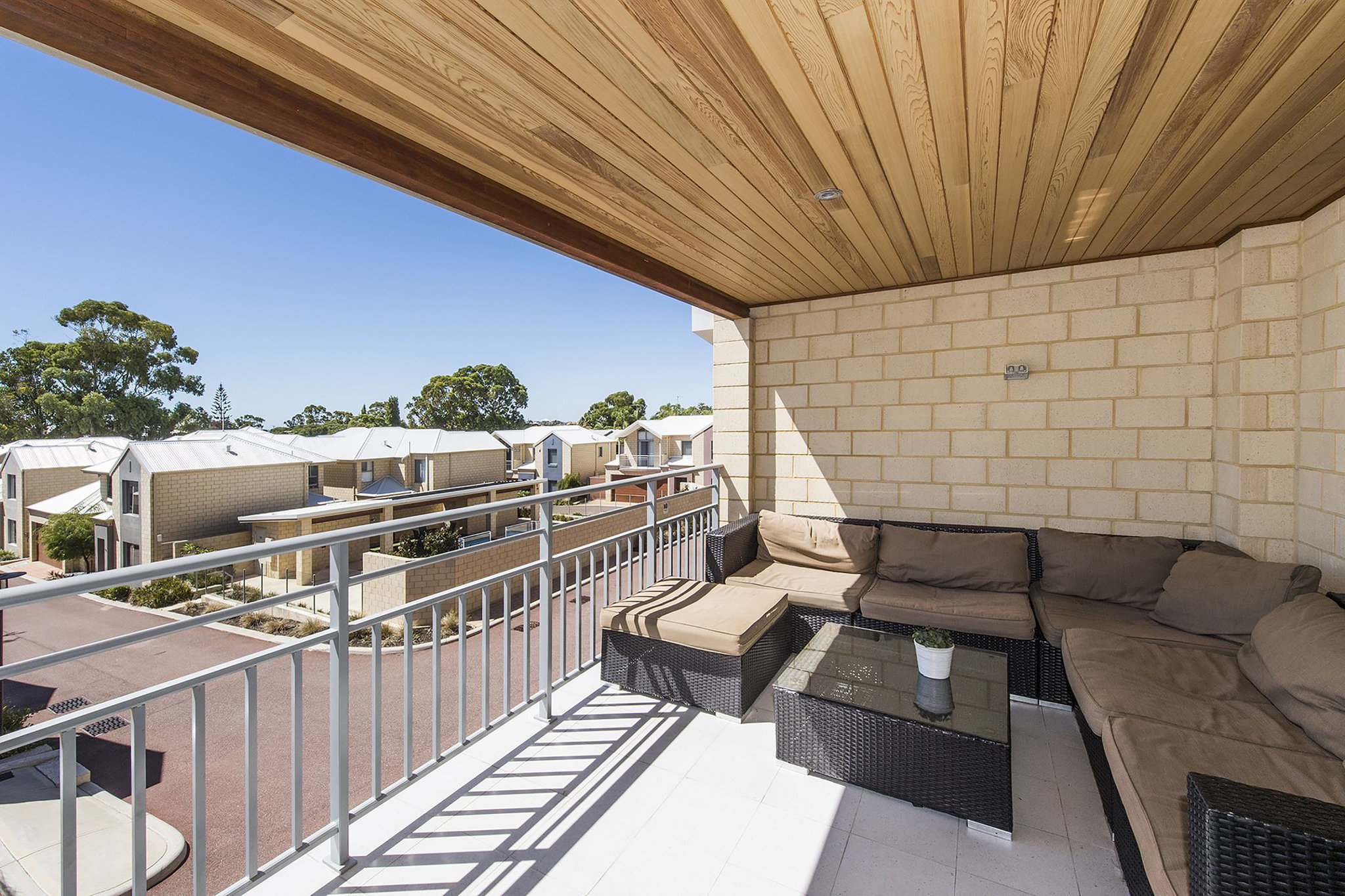 Two_Bedroom_Townhouse_Balcony_S