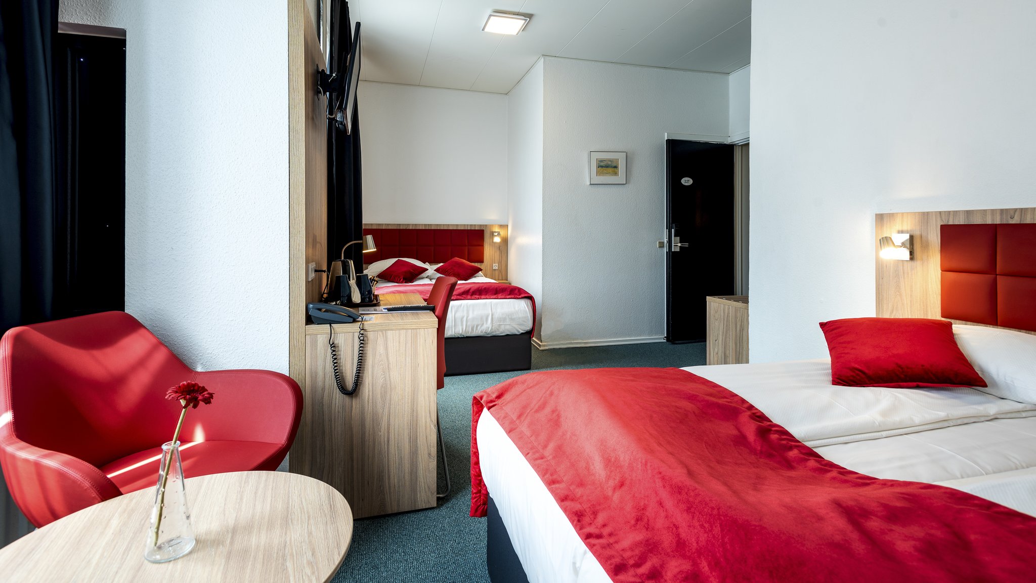 17386_family-room-prinsen-hotel-aalborg-by-first-hotels_S