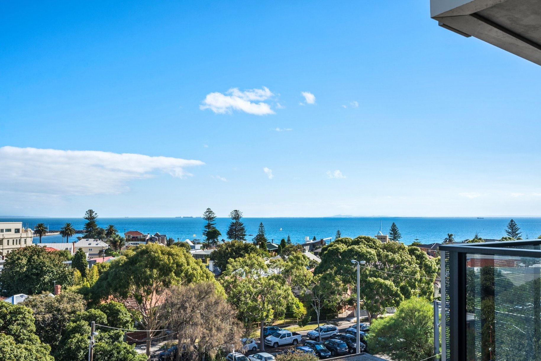 Three_Bedroom_Waterview_Apartment_View_S