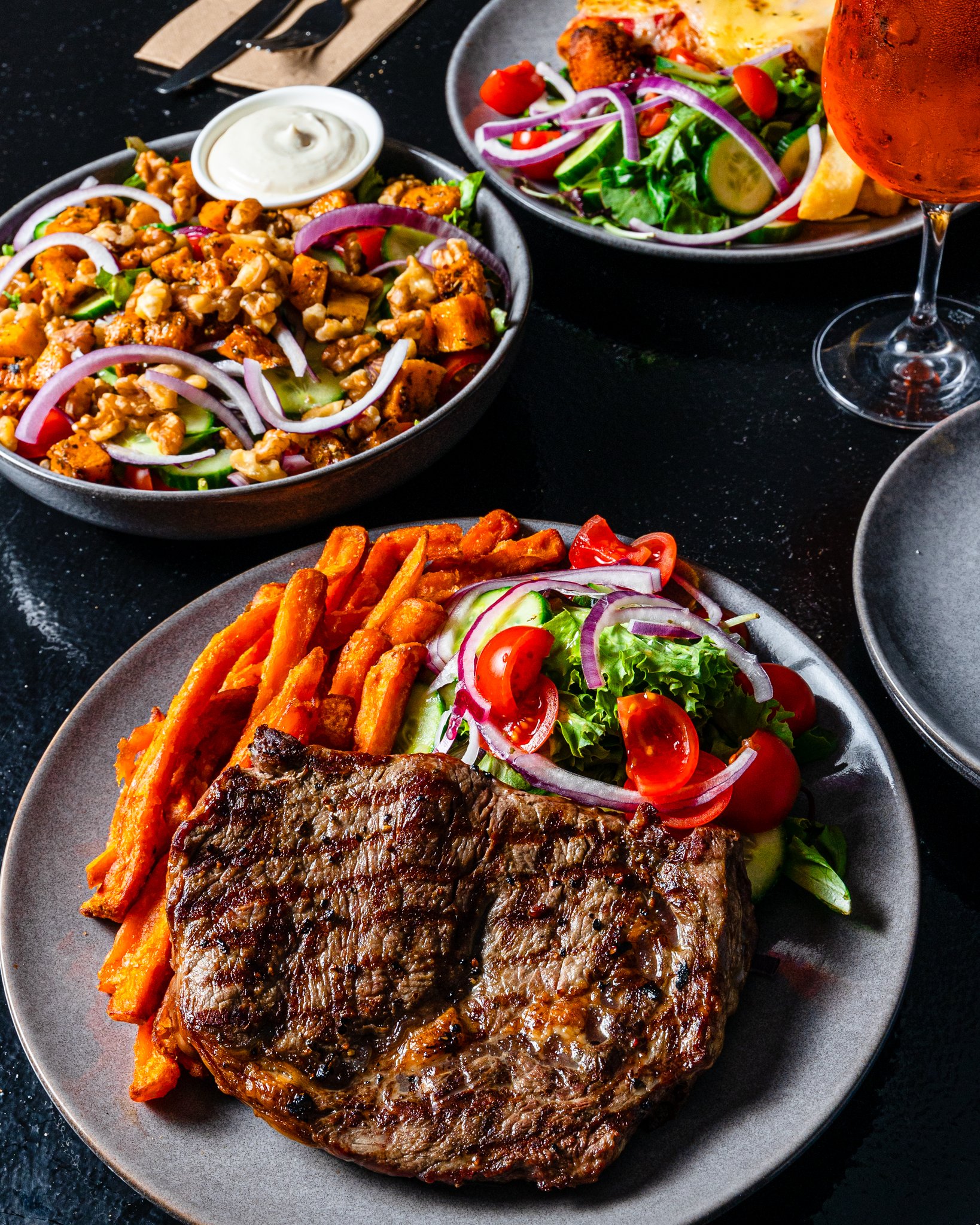 Steak_and_sweet_potato_fries_S