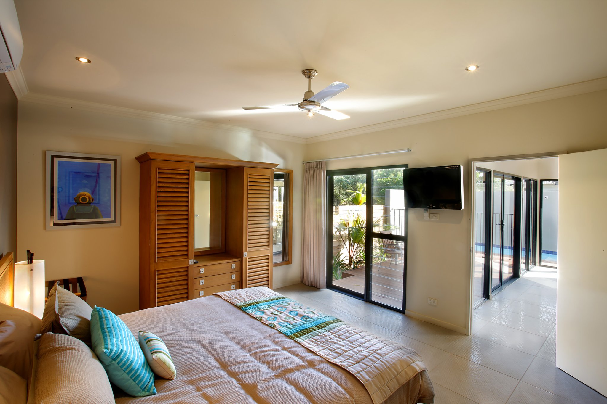 Three_Bedroom_Superior_Pool_Villa_Master_Bedroom_S