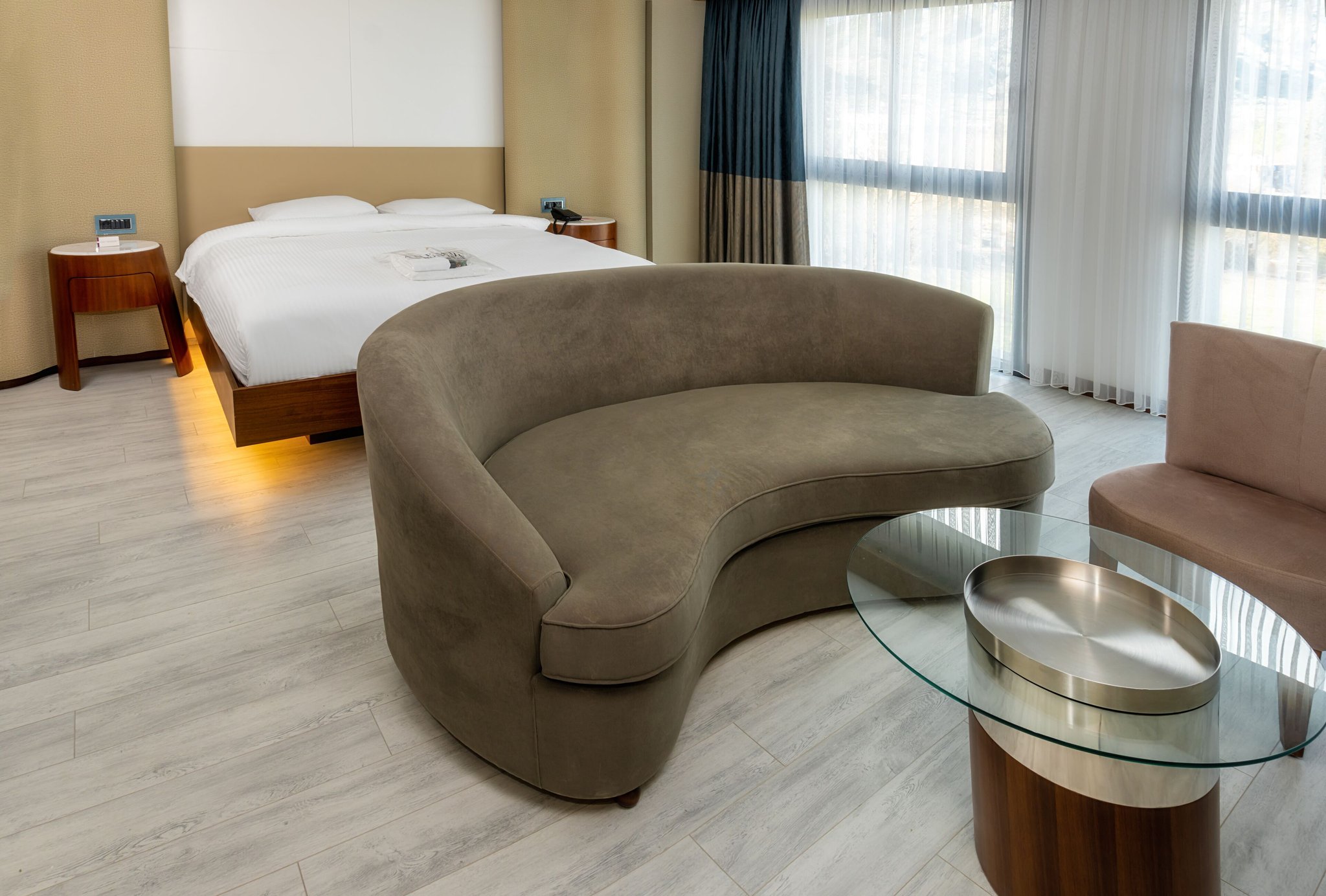 Executive_Suite4_S