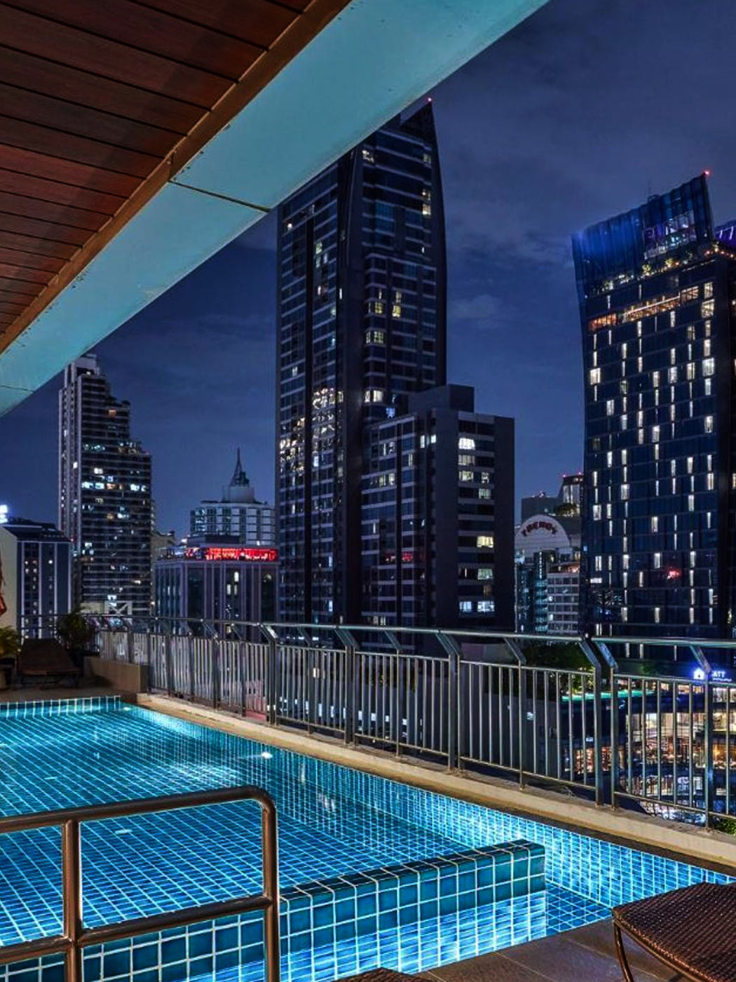 Adelphi-Suites-Bangkok