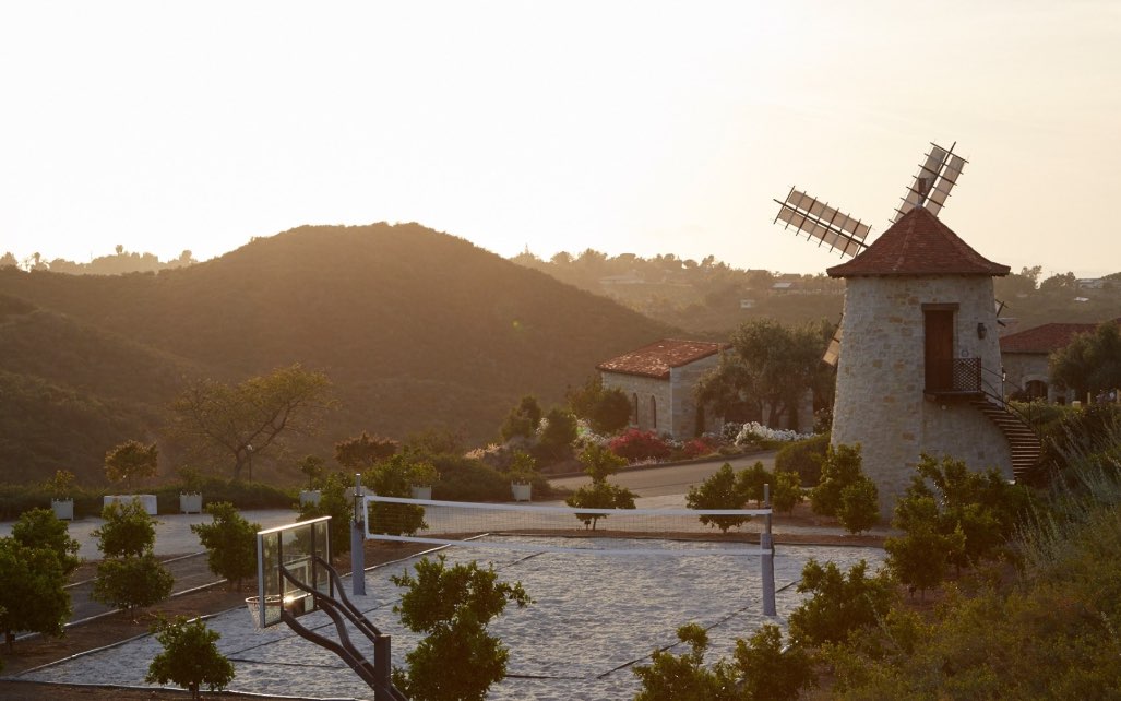 Cal-a-Vie Health Spa Courtyard