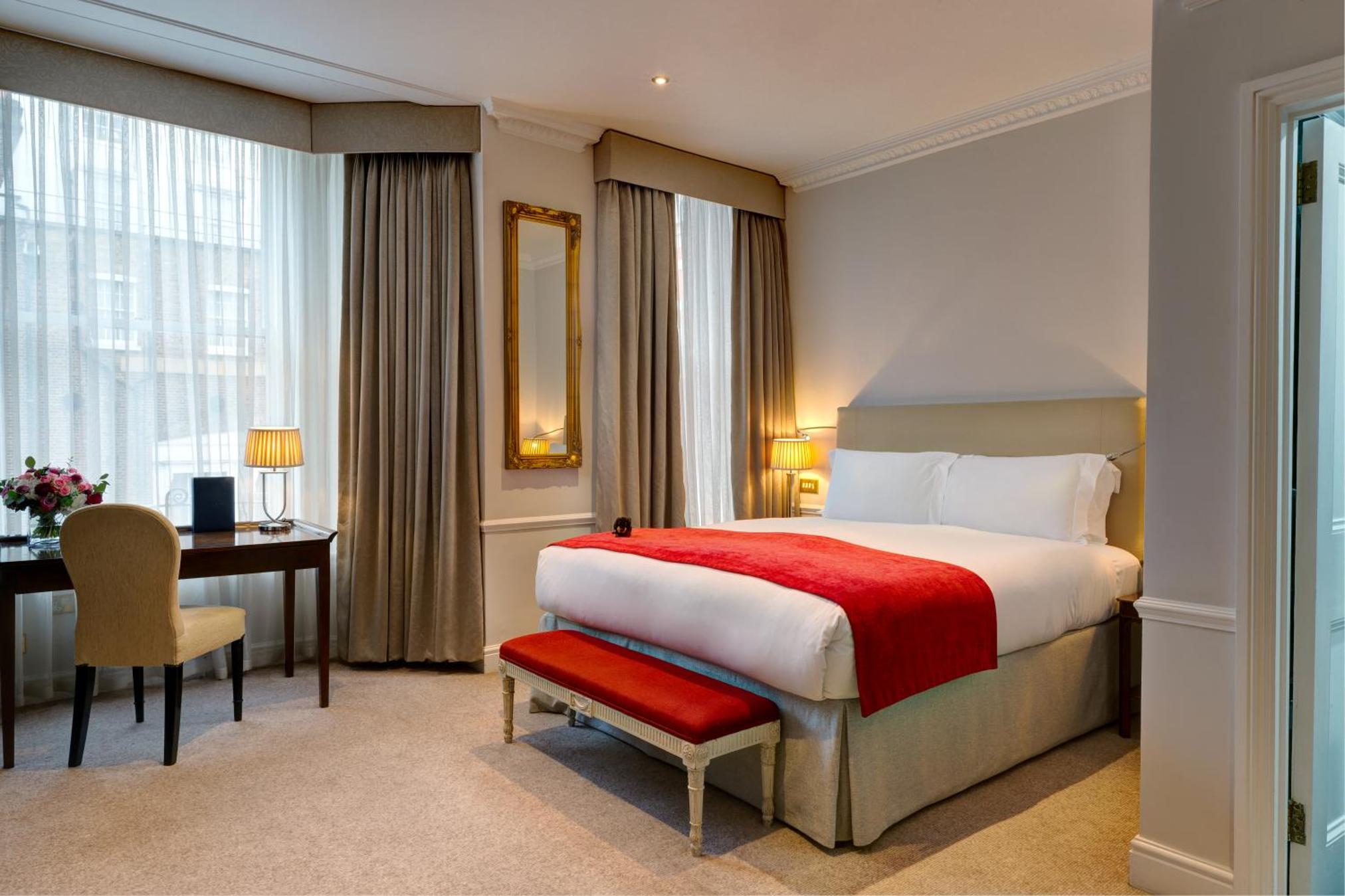 Dukes-London-Best-Loved-Hotels-2