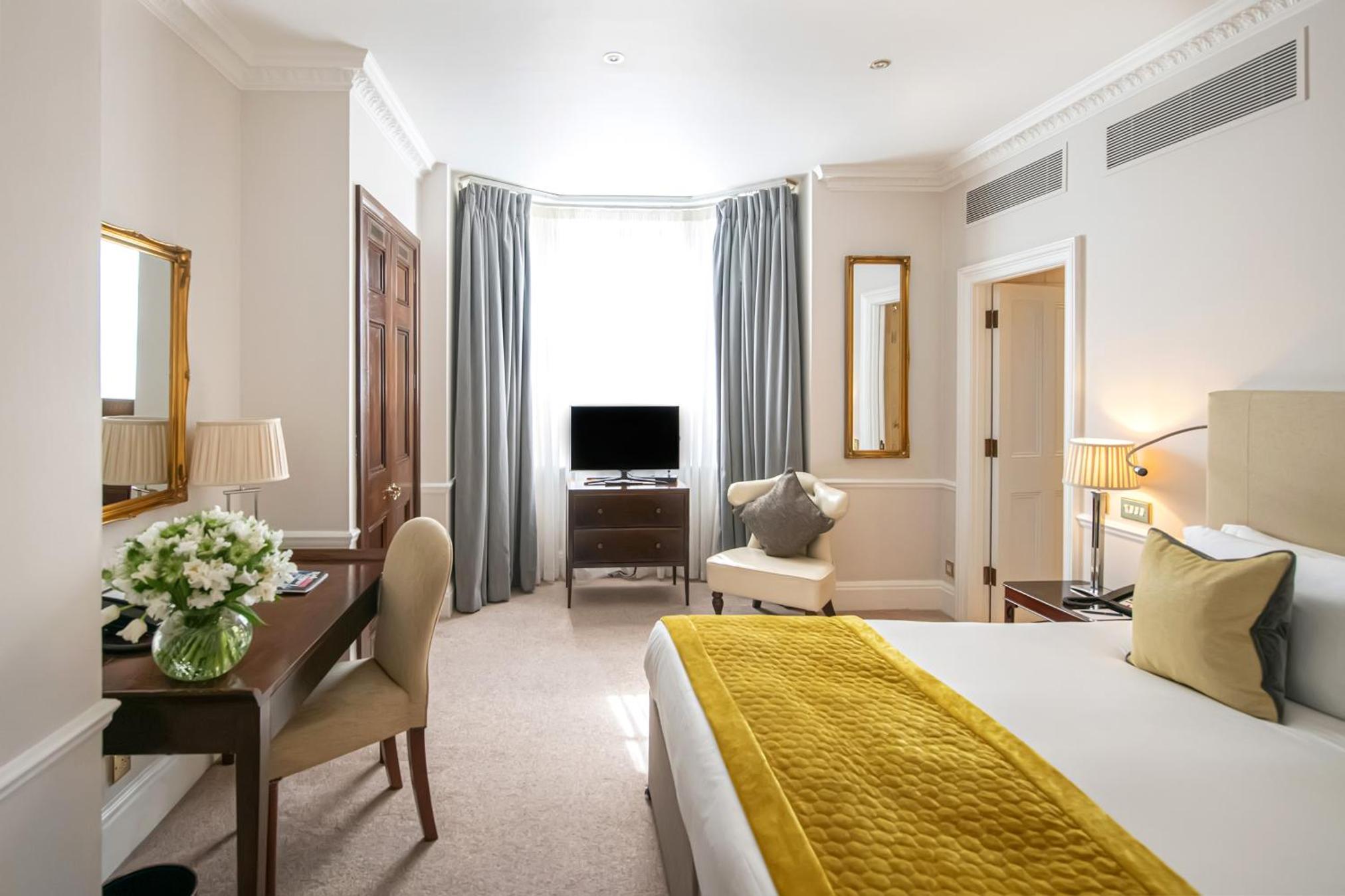 Dukes-London-Best-Loved-Hotels-3