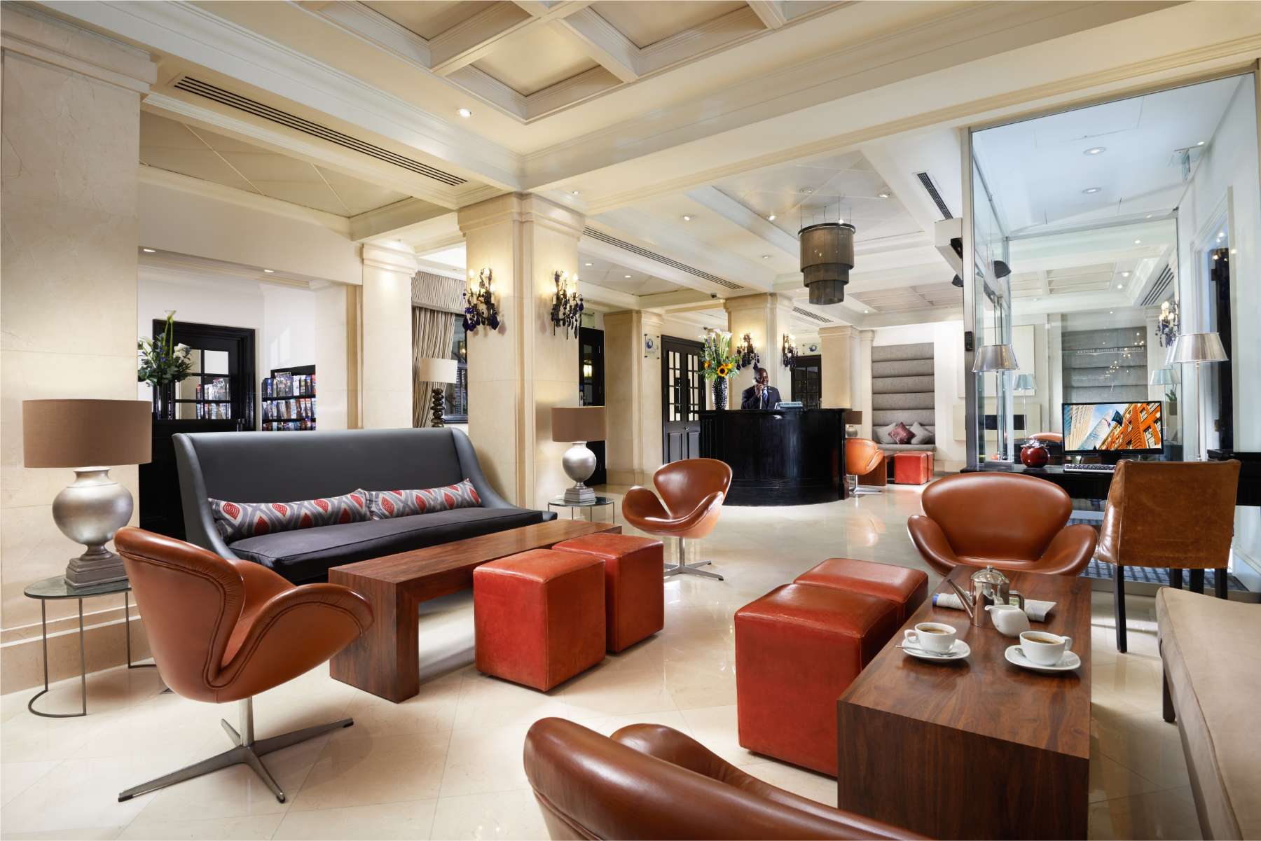 London_Bridge_Hotel_Lobby