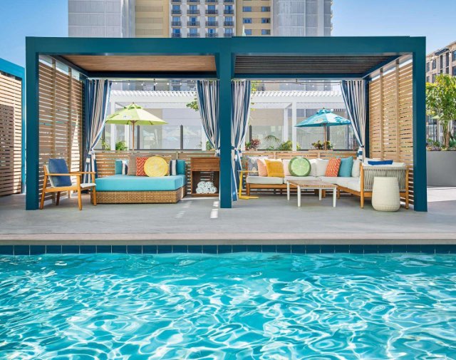 Margaritaville Hotel San Diego Poolside