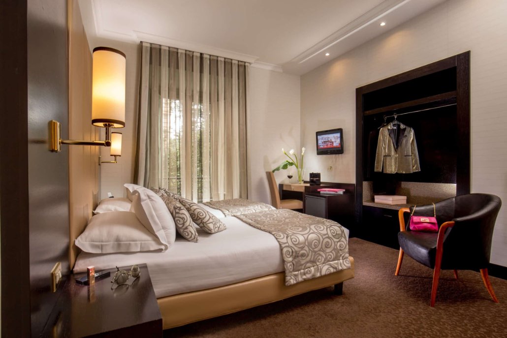 Savoy Roma Guestroom 2