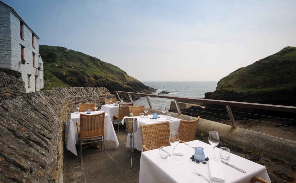 The Lugger Hotel Outdoor Dining