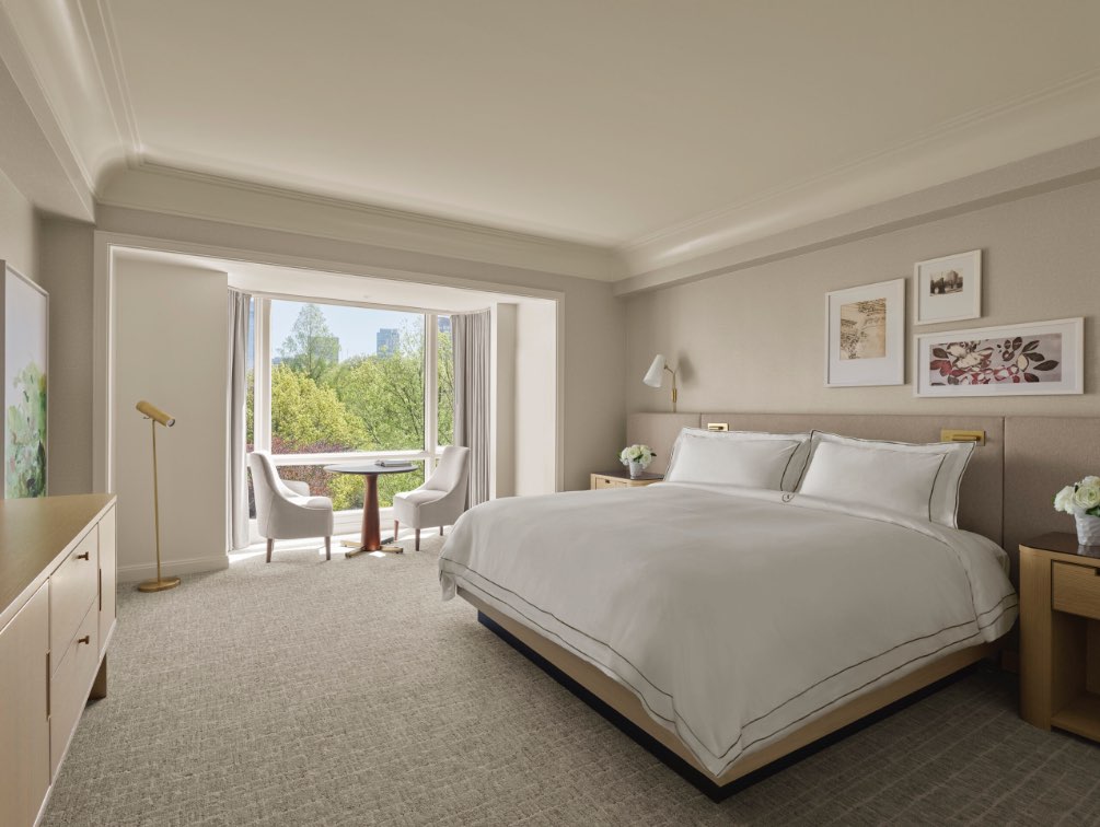 The Newbury Boston Park View King Guestroom