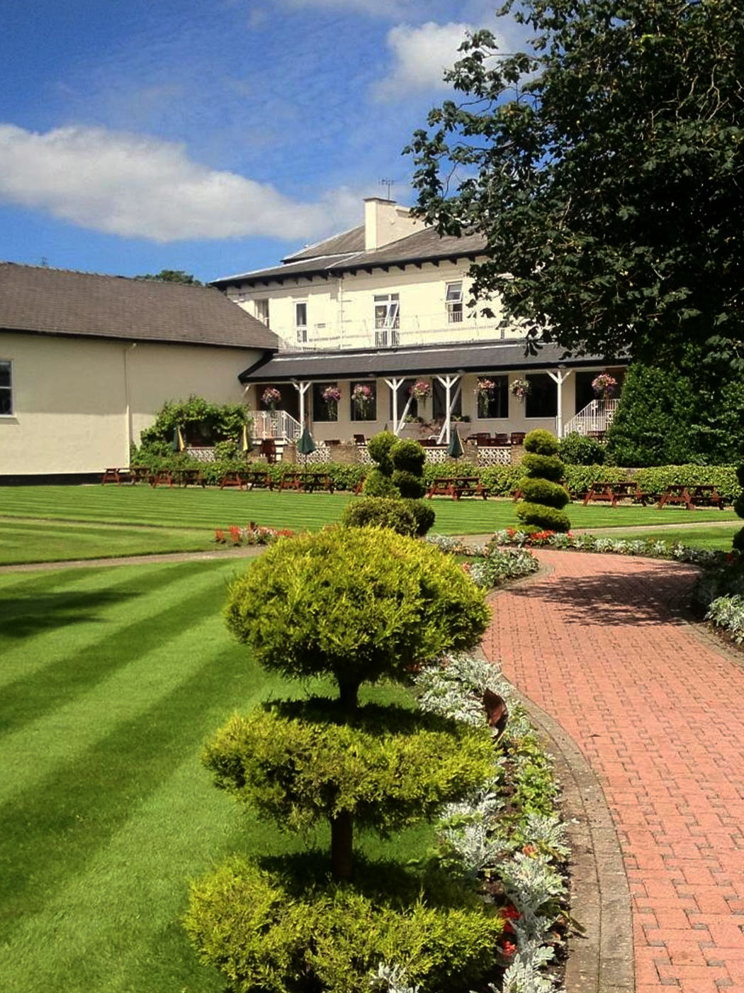 Thornton-Hall-Hotel–Spa