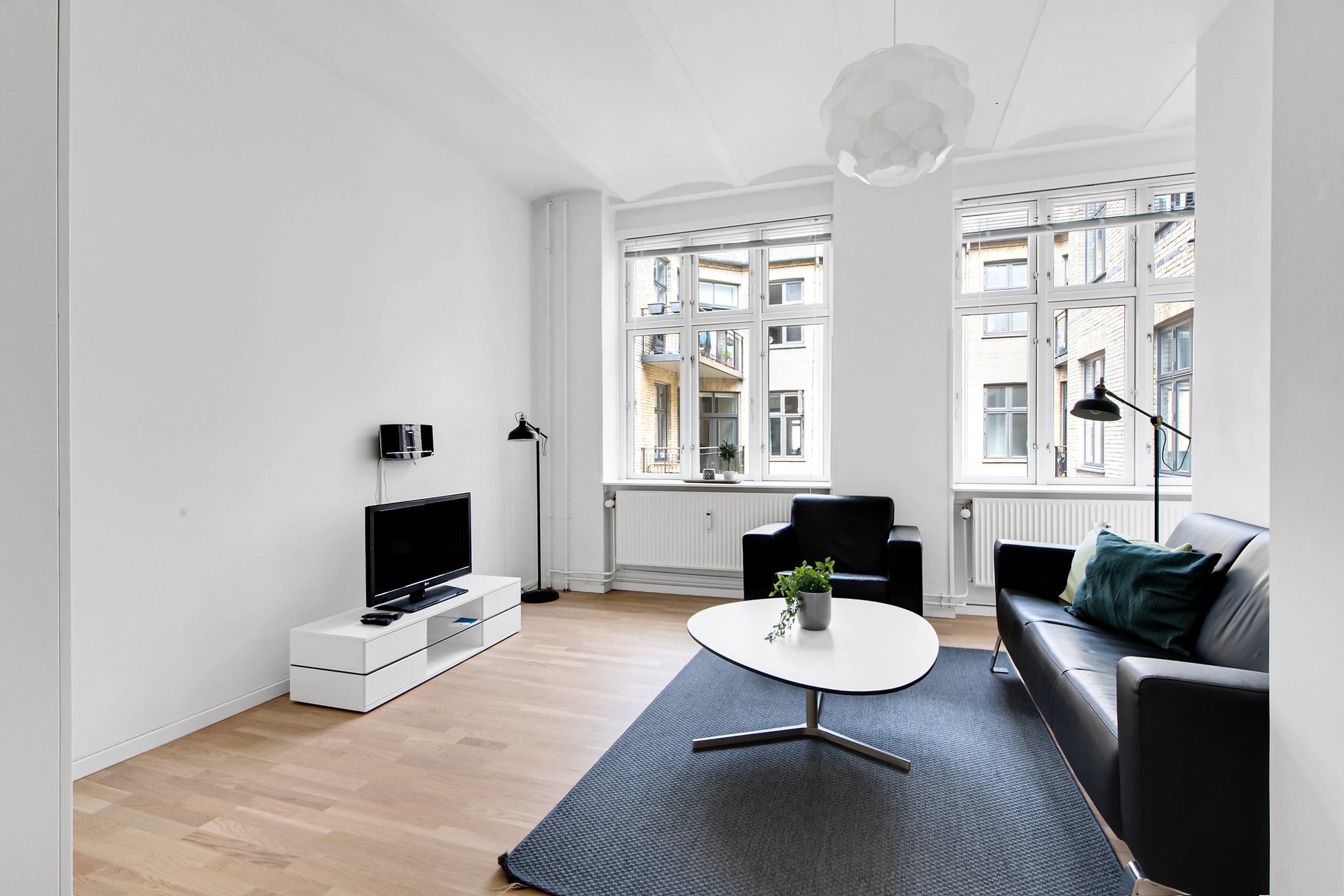 19652_living-room-two-room-apartment-indre-by-linnesgade-_S