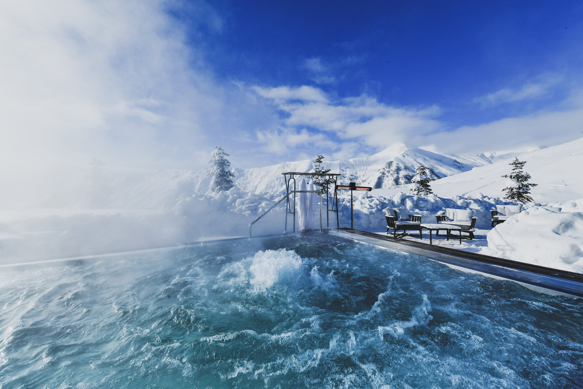 Hot_Tub_Winter_S