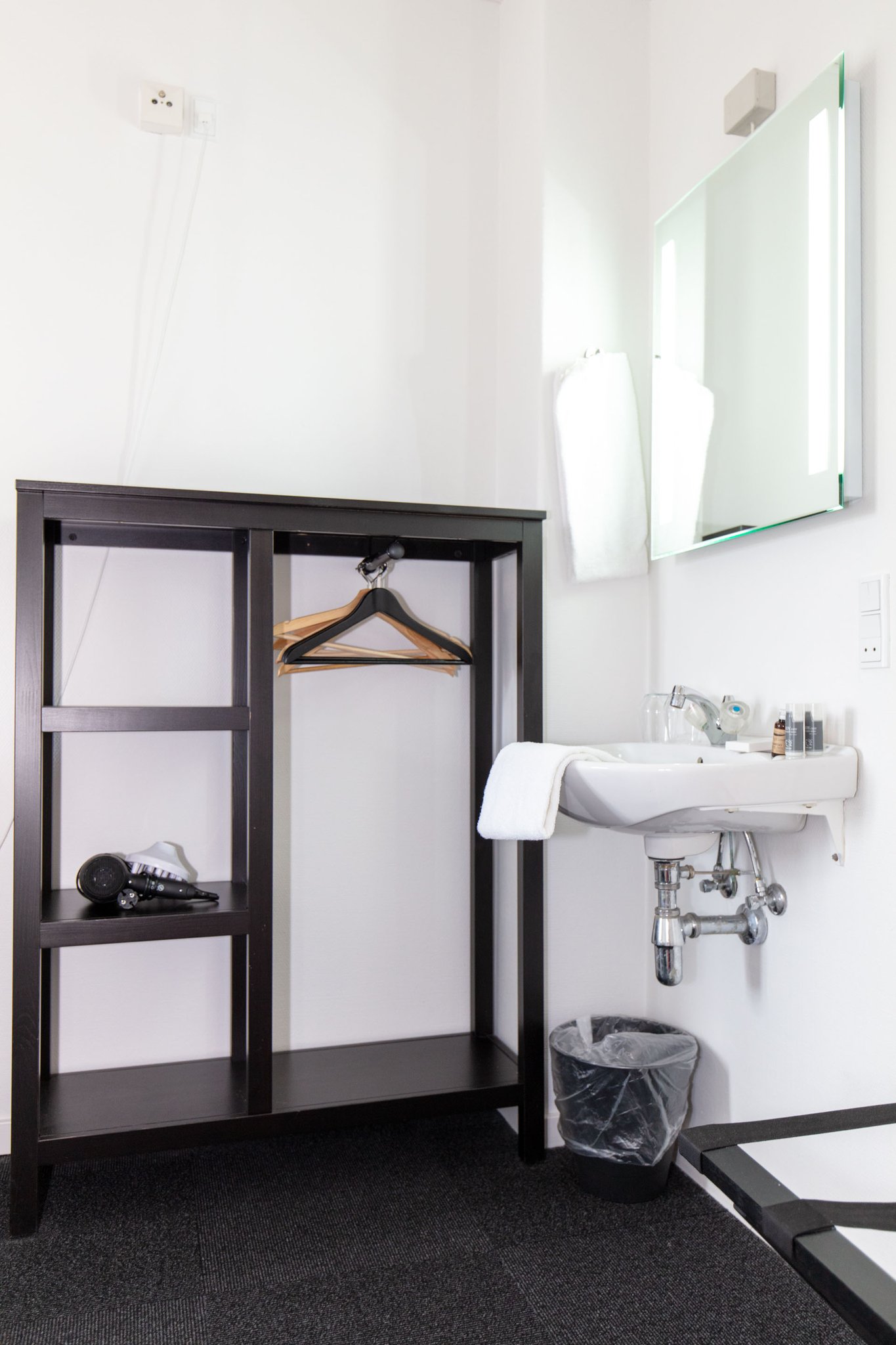 18850_bathroom-comfort-family-rooms-skagen-hotel-first-pa_S