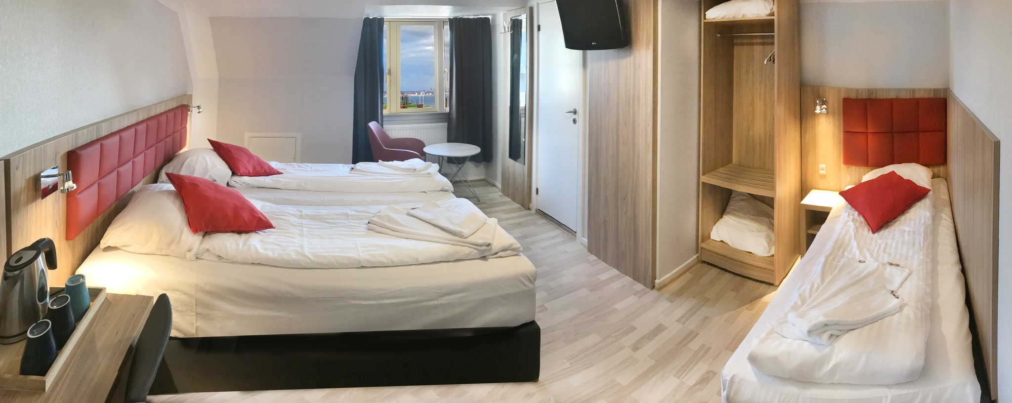 17507_family-room-for-3-hotel-skandia-by-first-hotels-hel_S