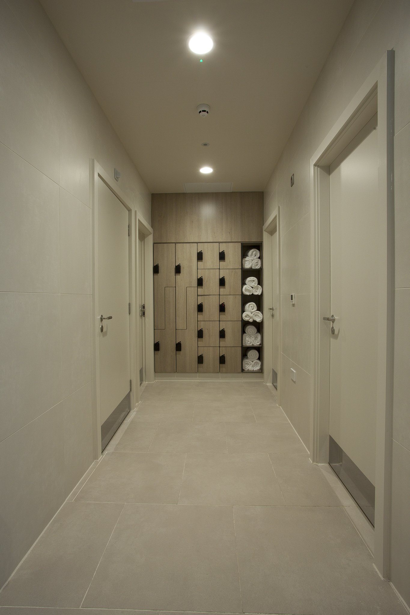 Lockers_Room_S