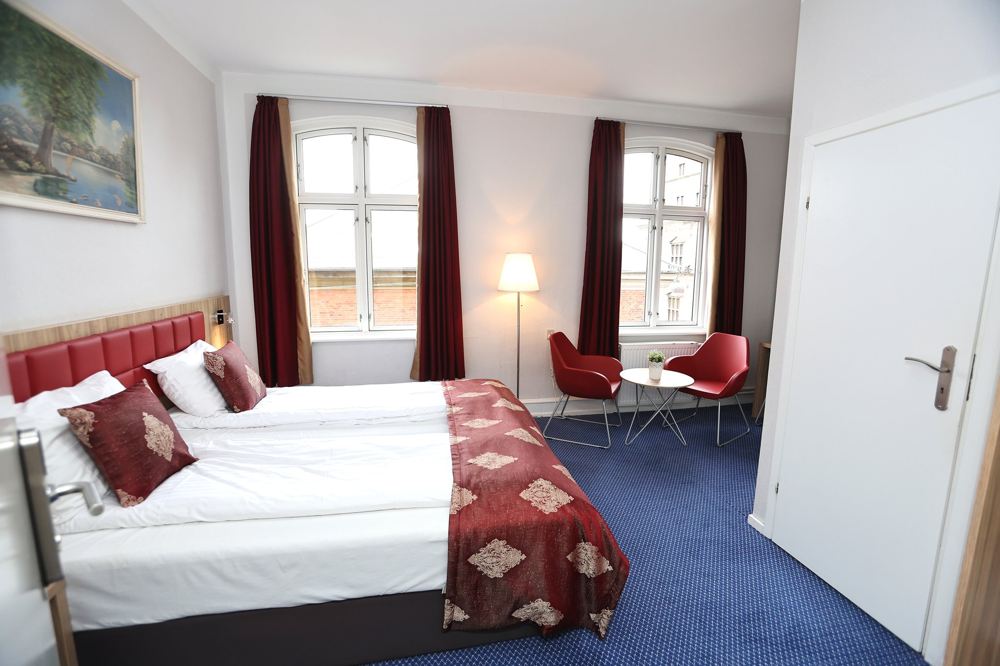 17527_standard-double-disable-friendly-room-hotel-skandia_S