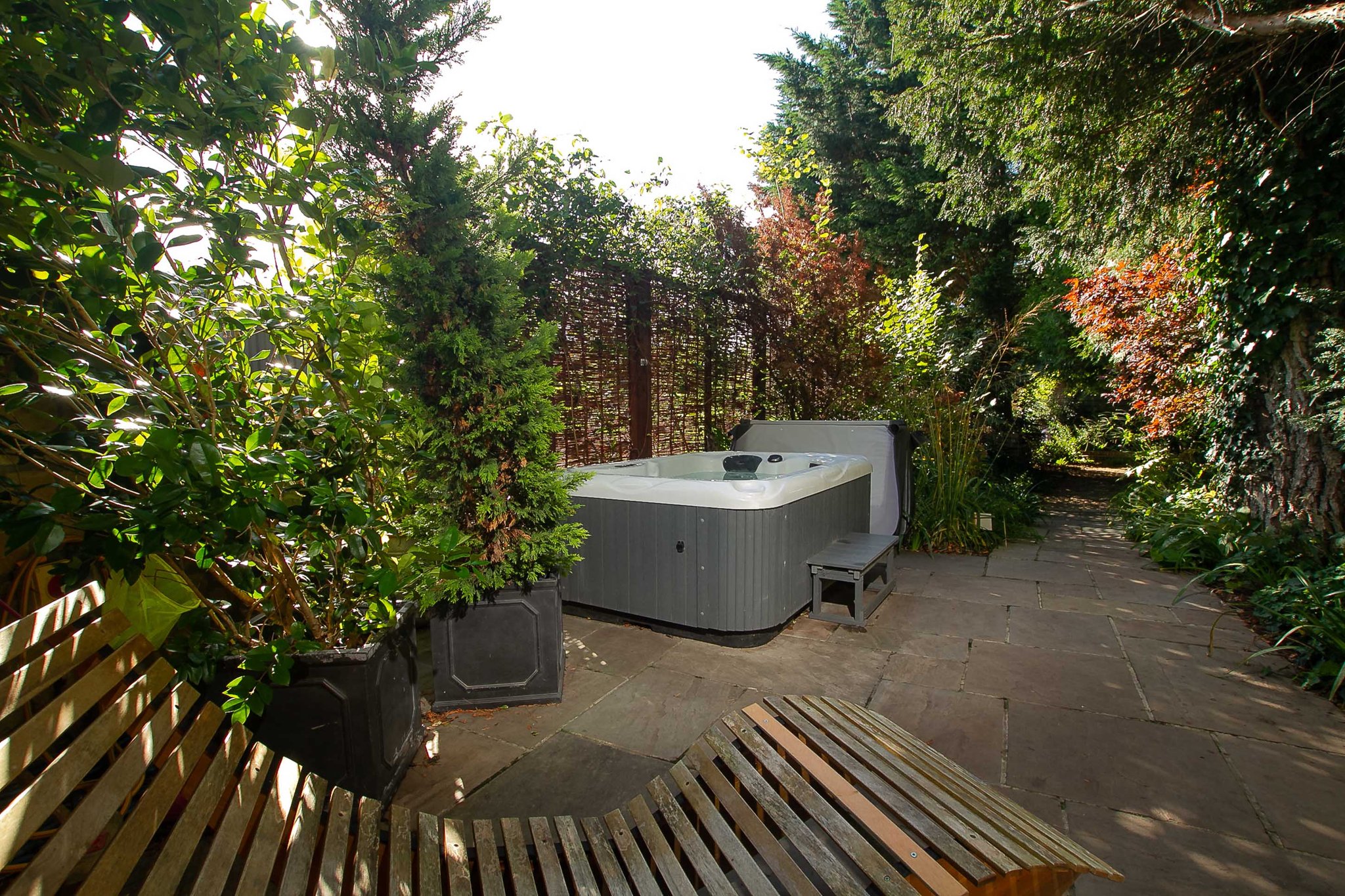 Spa_facilities_outdoor_S