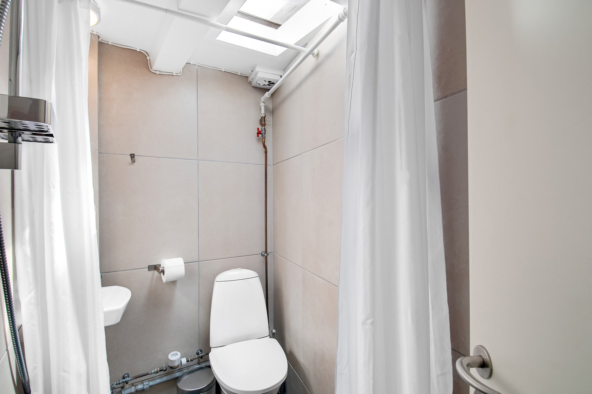 19583_bathroom-small-two-room-apartment-norrebro-ydunsgad_S