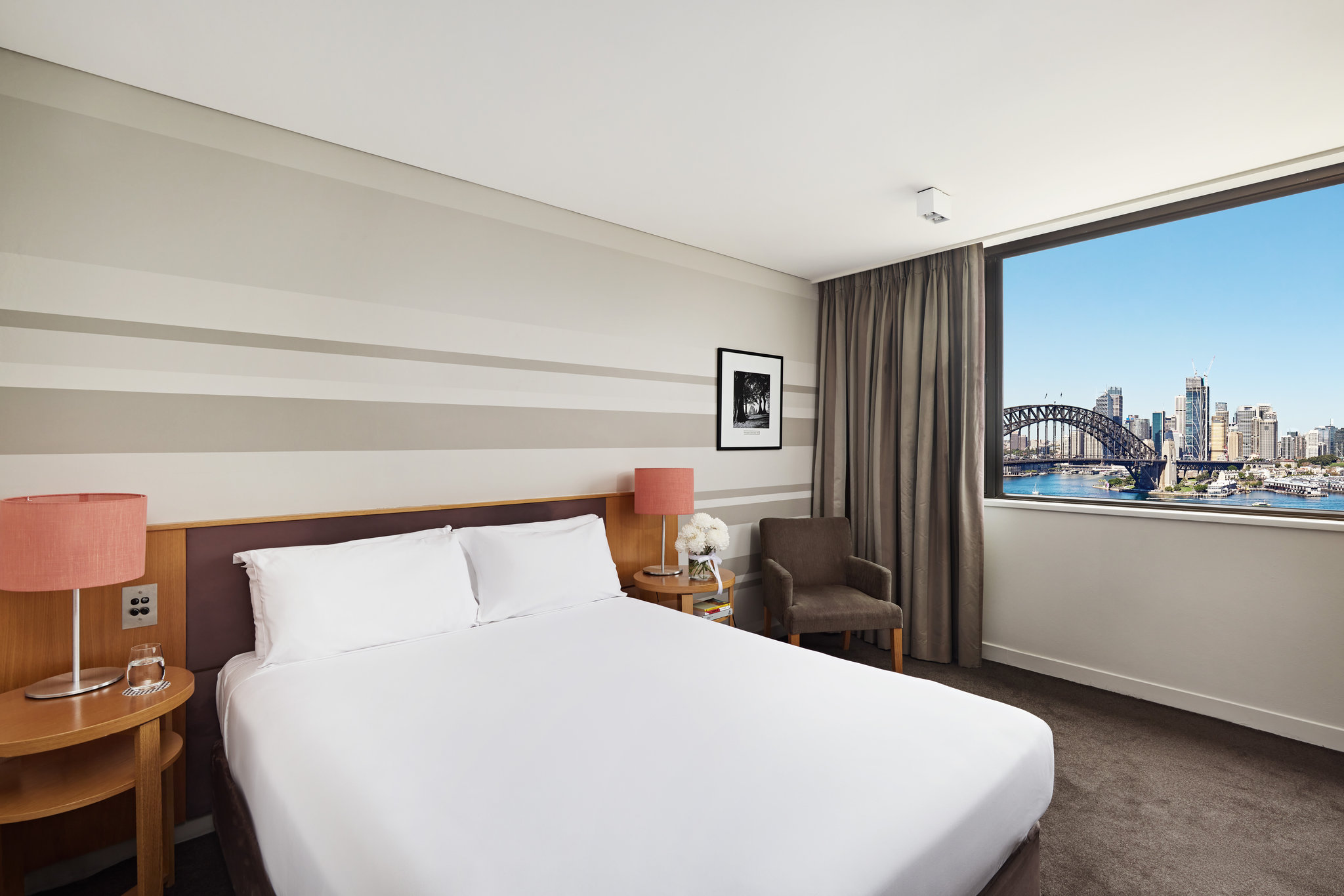 Superior_Harbour_Bridge_King_Room_S