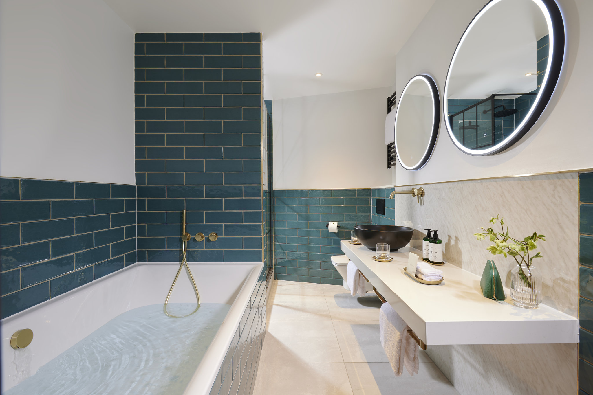 Chancery_Terrace_Suite_Bathroom_S