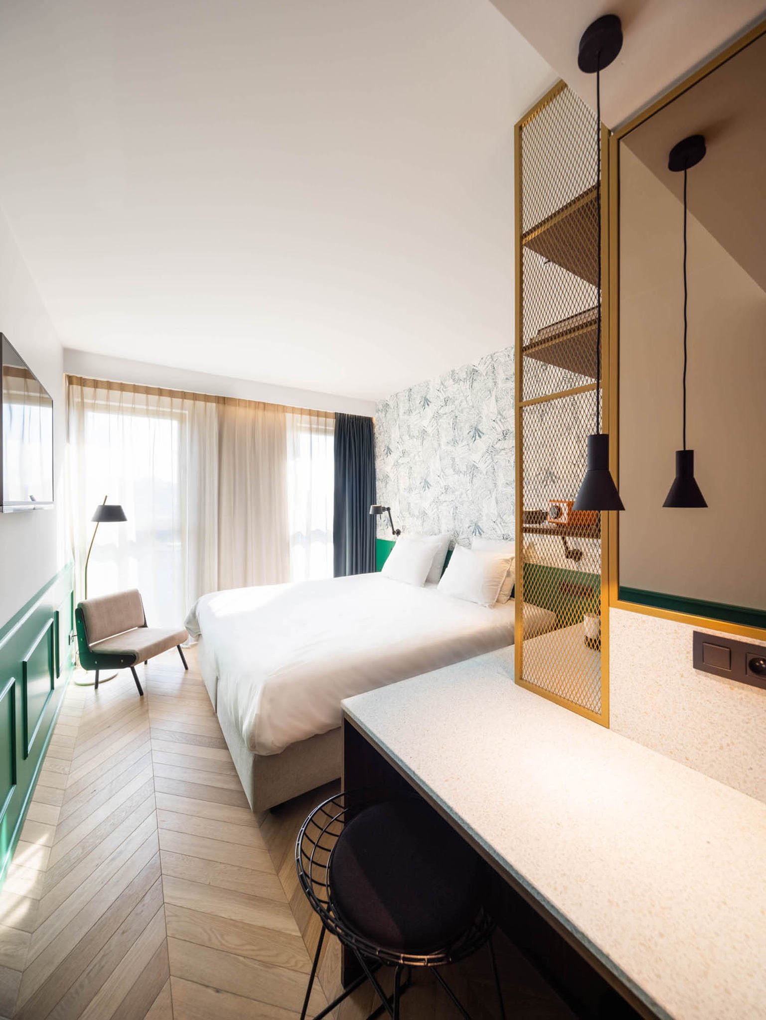 Standard_Room_with_View3_S