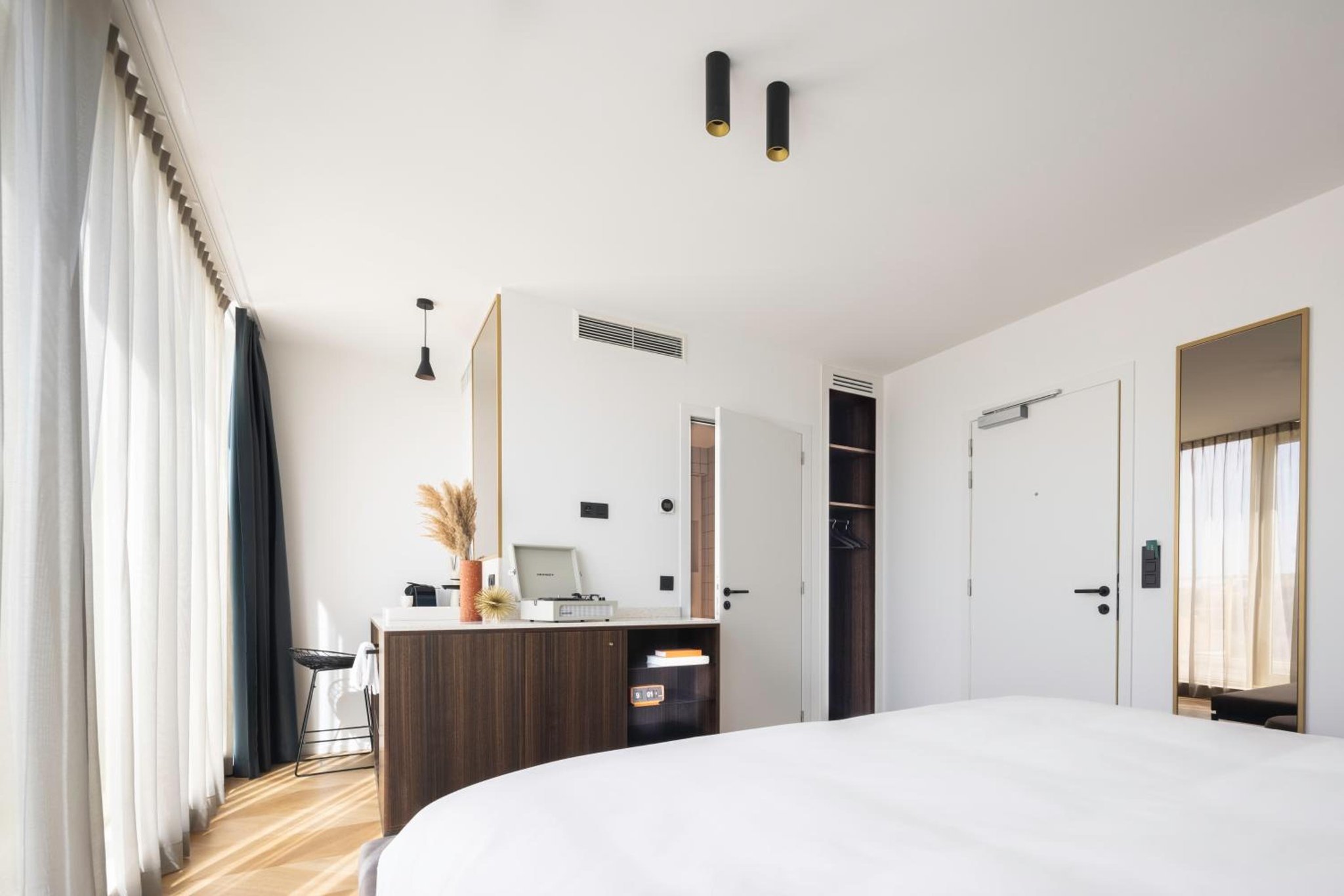 Standard_Room_with_Terrace3_S