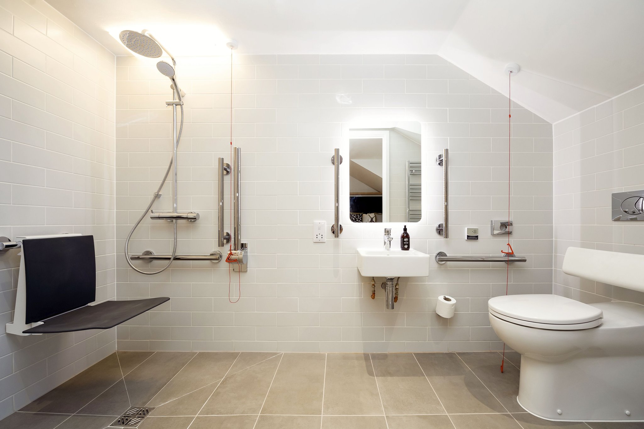 Wilde_Studio_Accessible_Bathroom_S