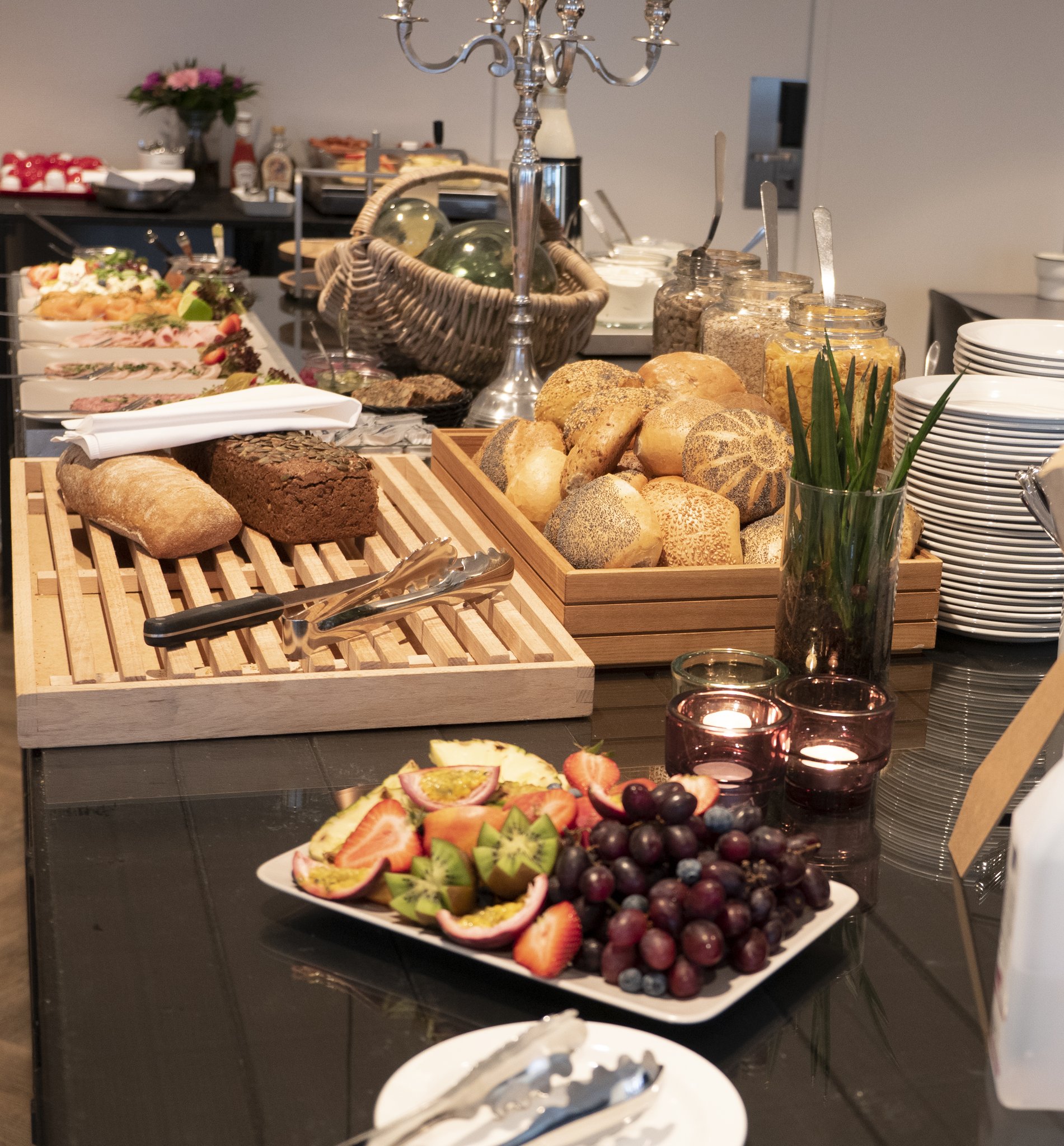 17733_breakfast-buffet-hotel-frederikshavn-first-partner-_S