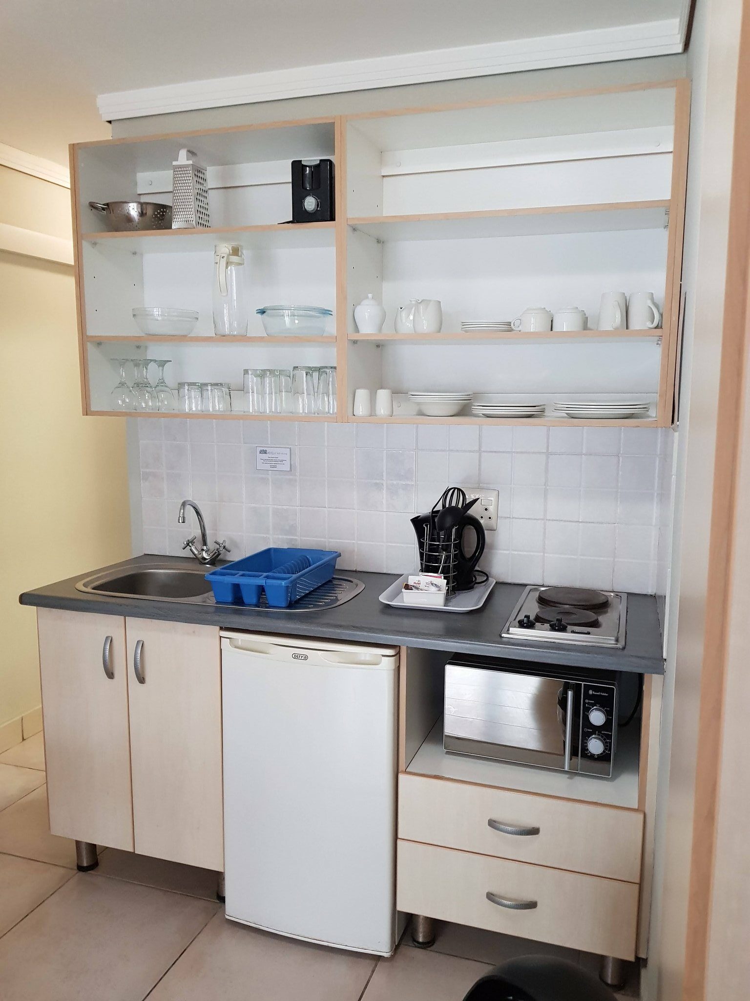 Self_catering_Cottage_Block_D_Kitchenette_S