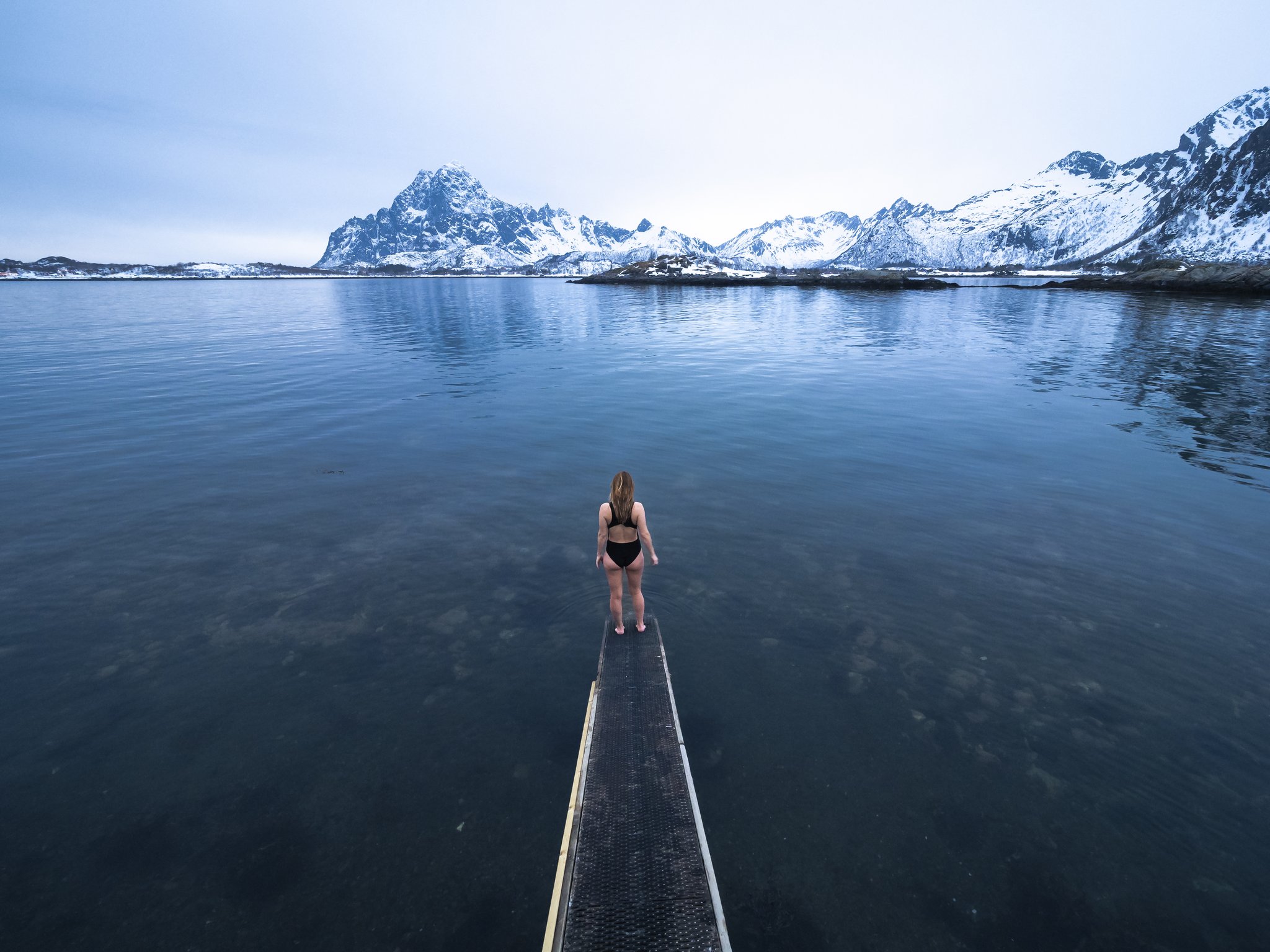 17167_beach-swimming-skaarungen-by-first-hotels-lofoten_S