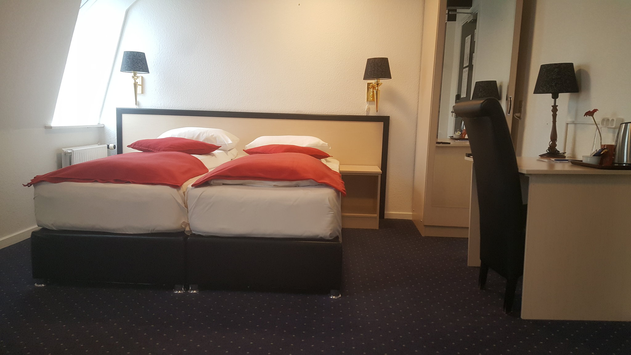 17372_economy-double-room-prinsen-hotel-aalborg-by-first-_S