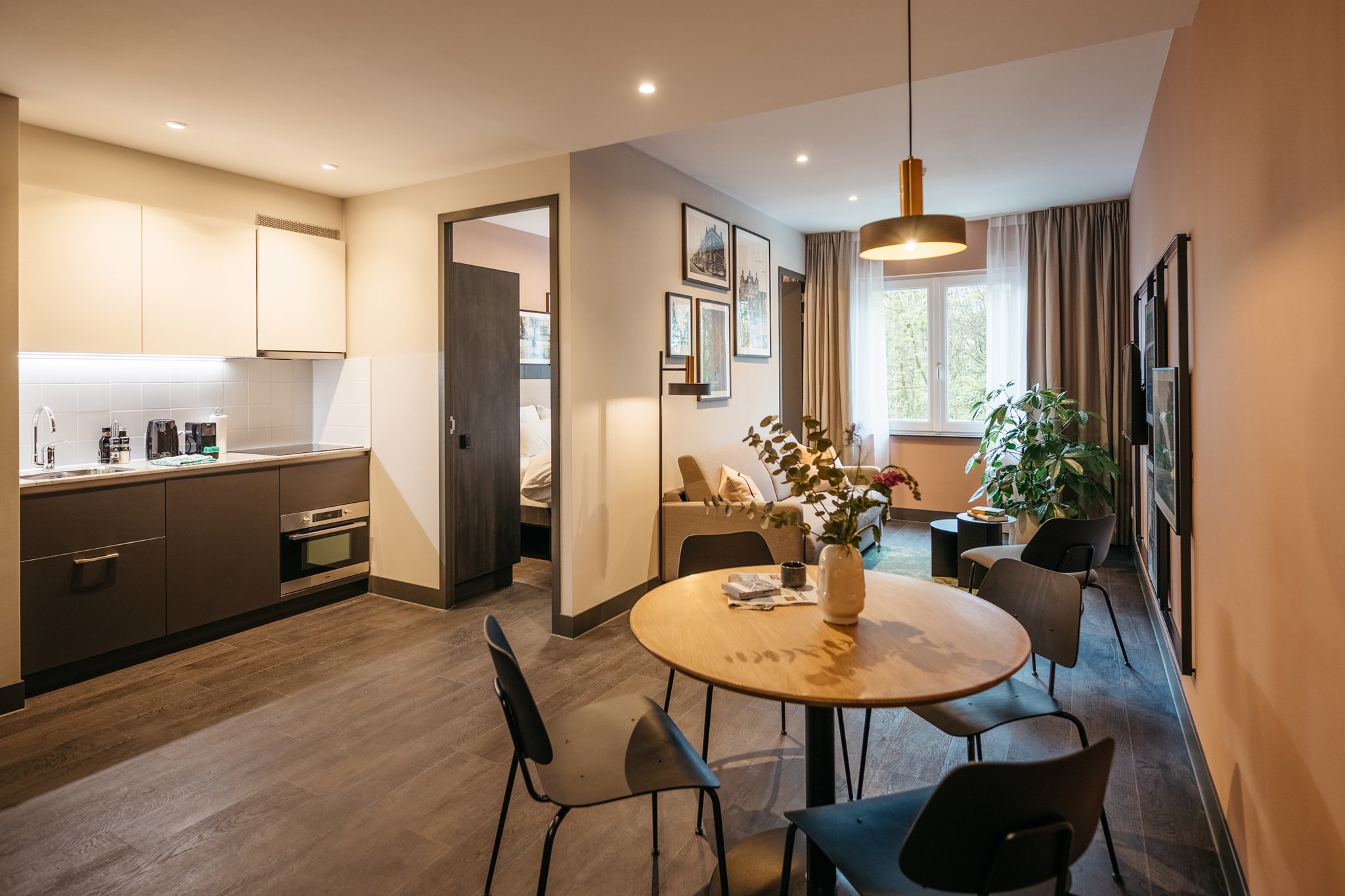 yays-den-haag-malieveld-one-bedroom-dining_S