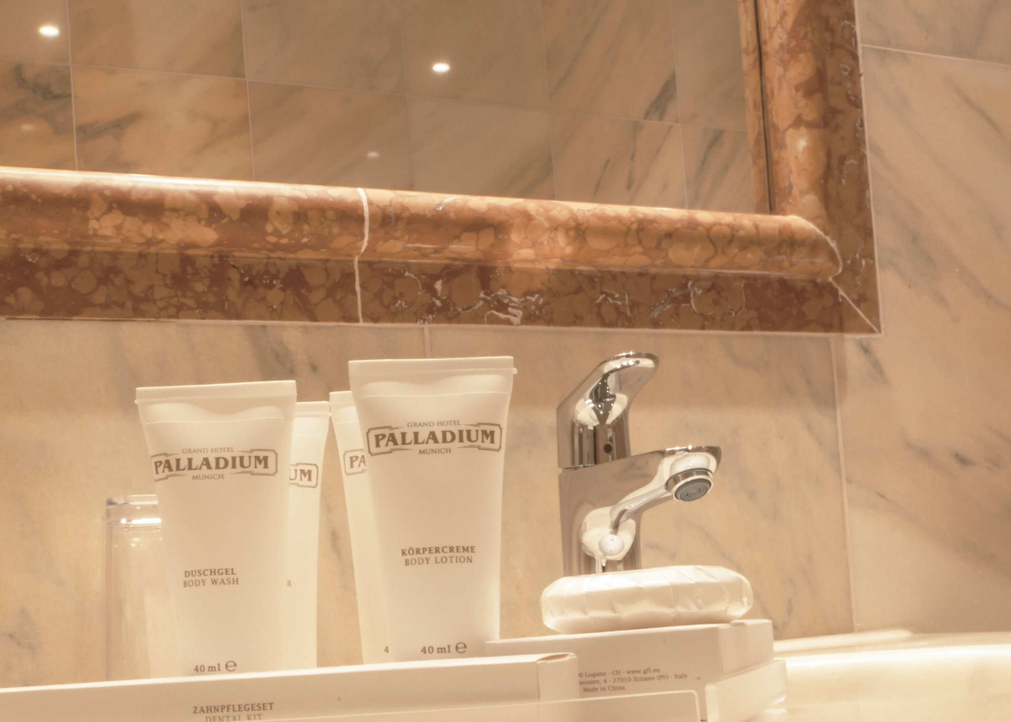 Bathroom_Amenities_S