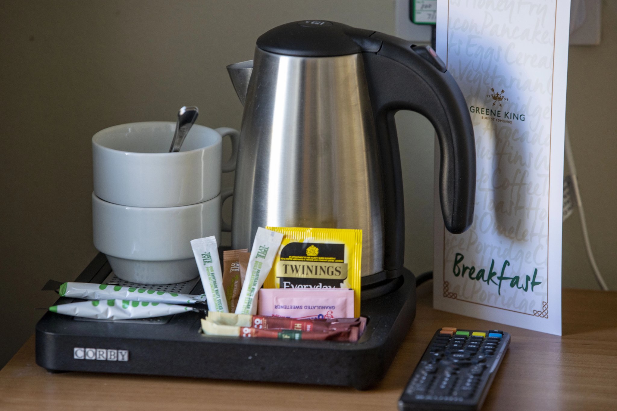 In_Room_Amenities_S