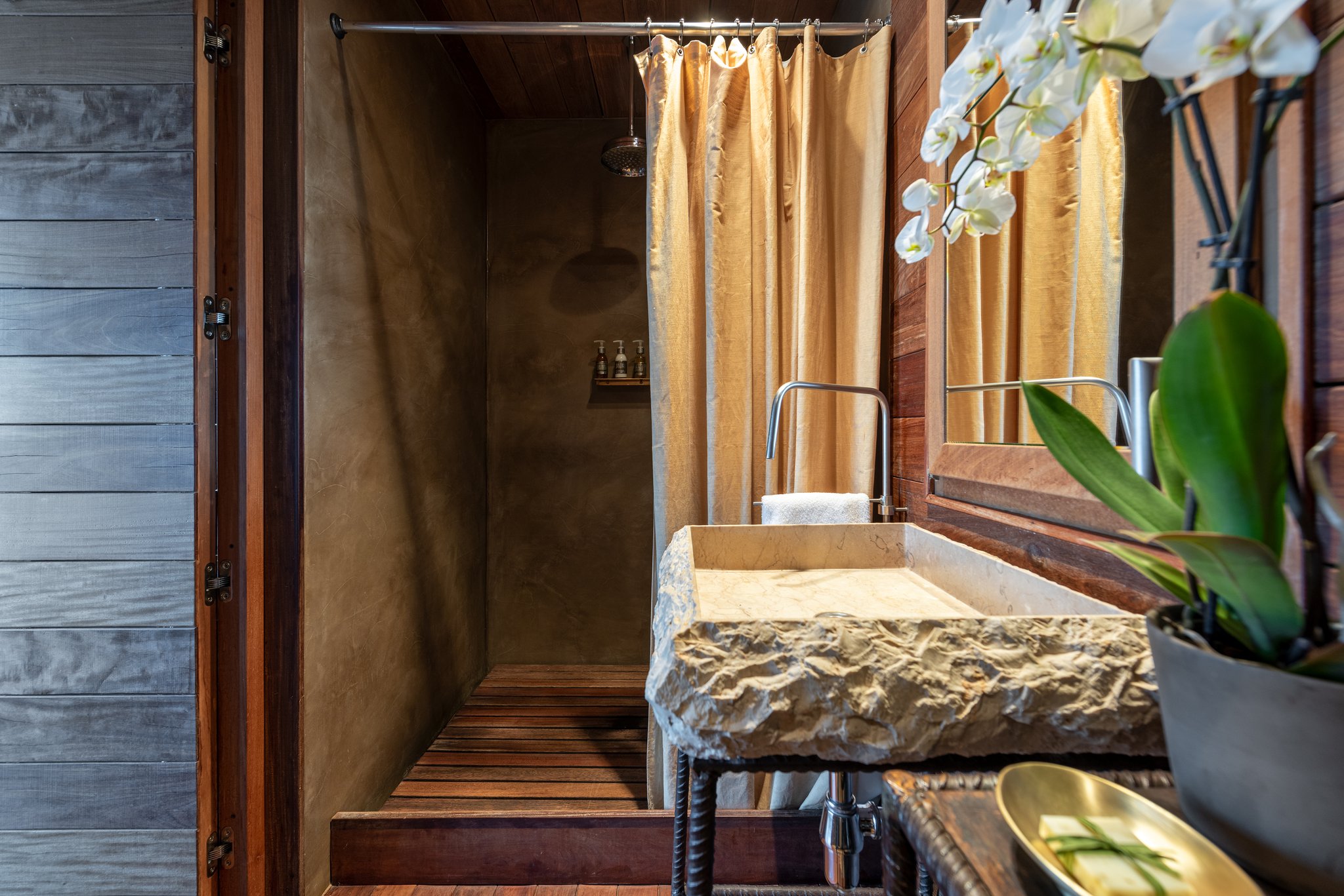 The_Spa_Suite_Bathroom_S